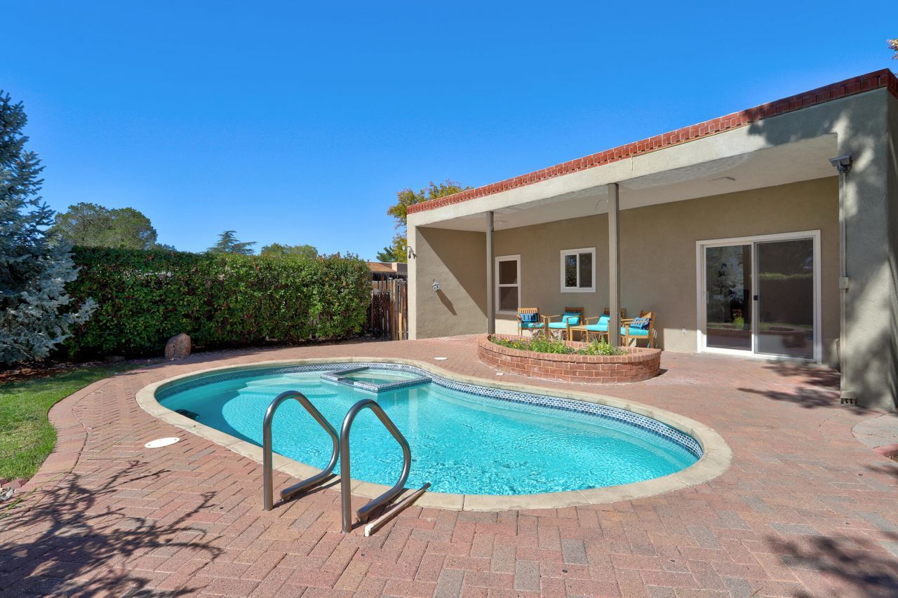 Albuquerque, New Mexico, 87109, United States, 3 Bedrooms Bedrooms, ,2 BathroomsBathrooms,Residential,For Sale,1970337