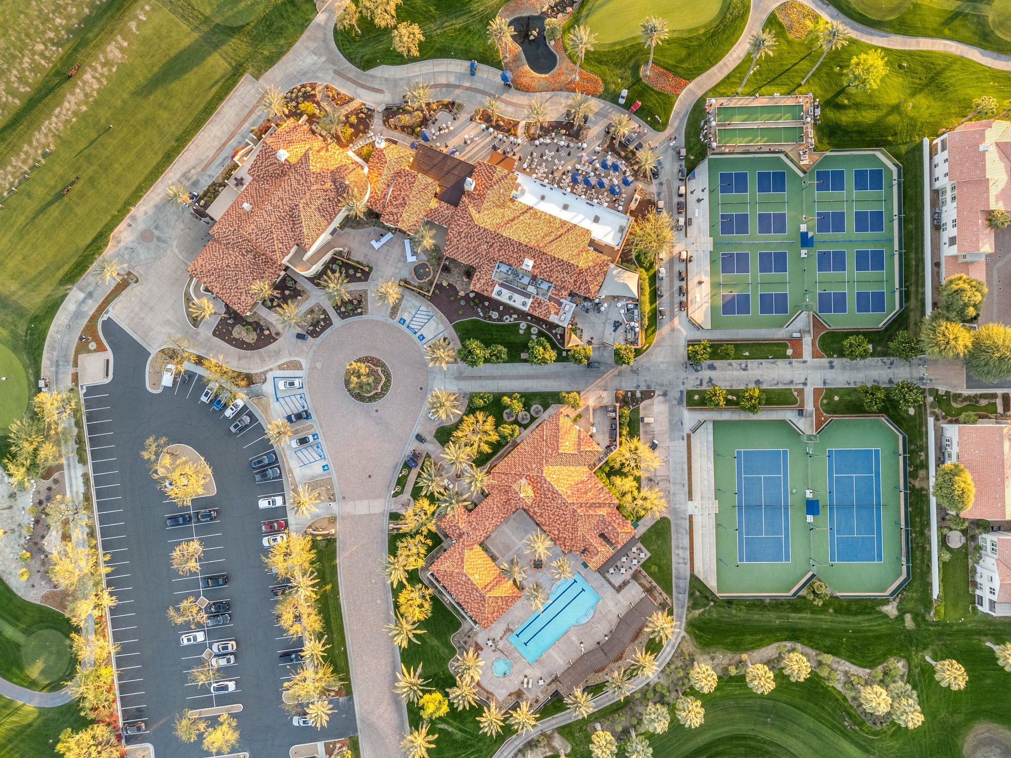  Golf Course Living With Designer Touches - 物件實景