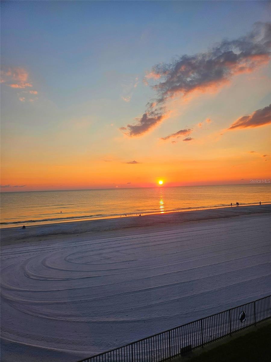 Redington Shores, Florida, 33708, United States, 2 Bedrooms Bedrooms, ,2 BathroomsBathrooms,Residential,For Sale,1979390