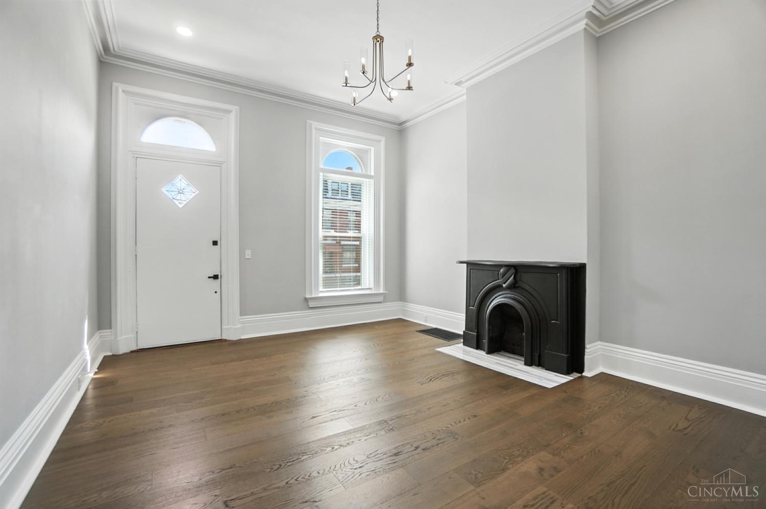 Cincinnati, Ohio, 45214, United States, 4 Bedrooms Bedrooms, ,3 BathroomsBathrooms,Residential,For Sale,1955713