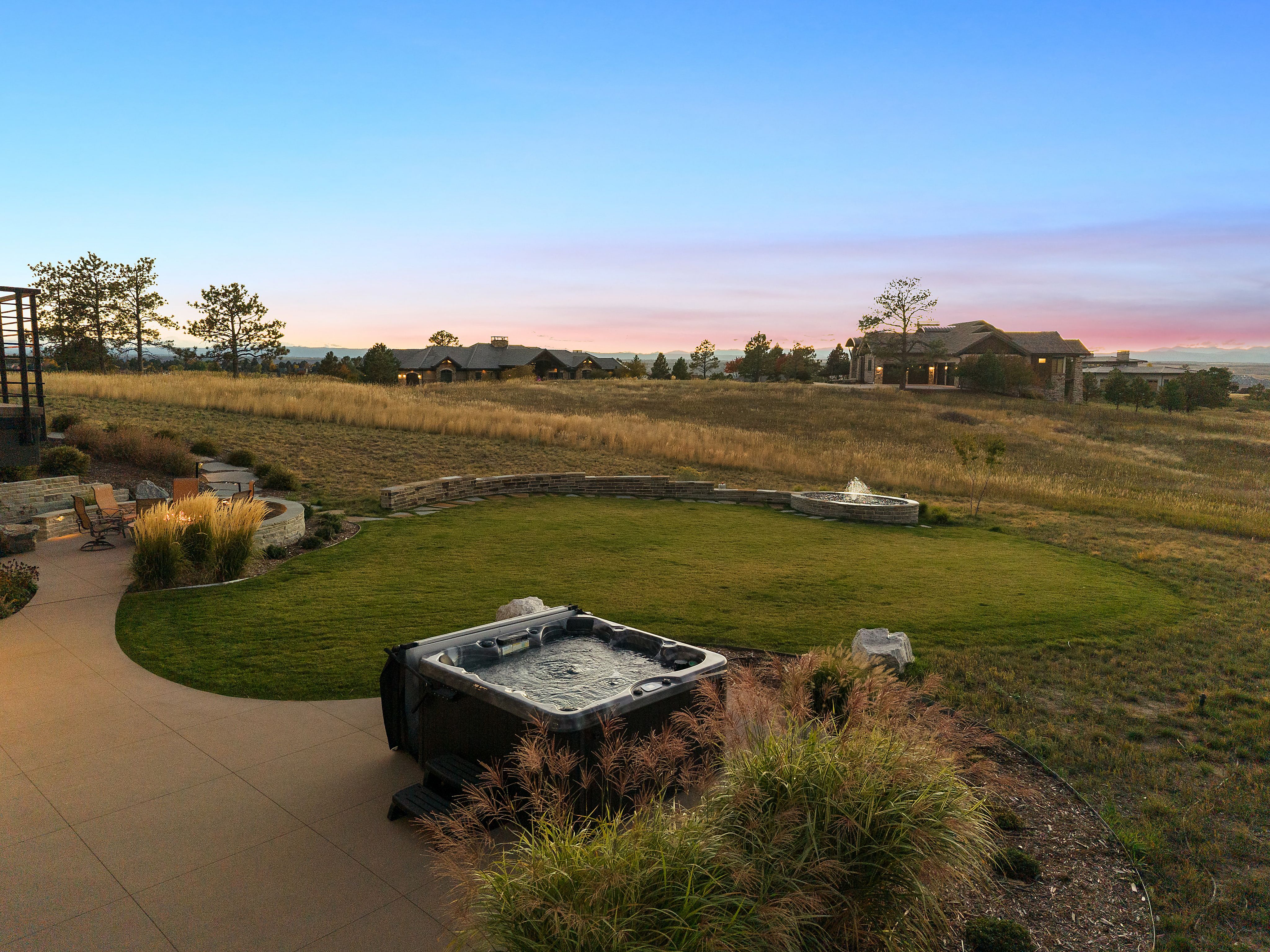  5 Bedroom  7 Bathroom Residence in 3+ Acres With Unobstructed Mountain Views - 物件實景