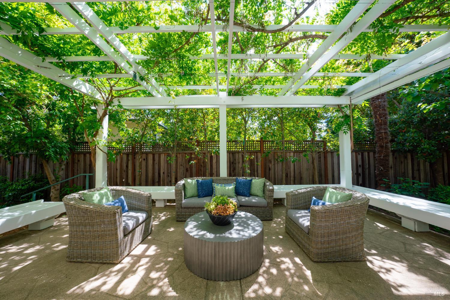 St. Helena, California, 94574, United States, 4 Bedrooms Bedrooms, ,4 BathroomsBathrooms,Residential,For Sale,1836928