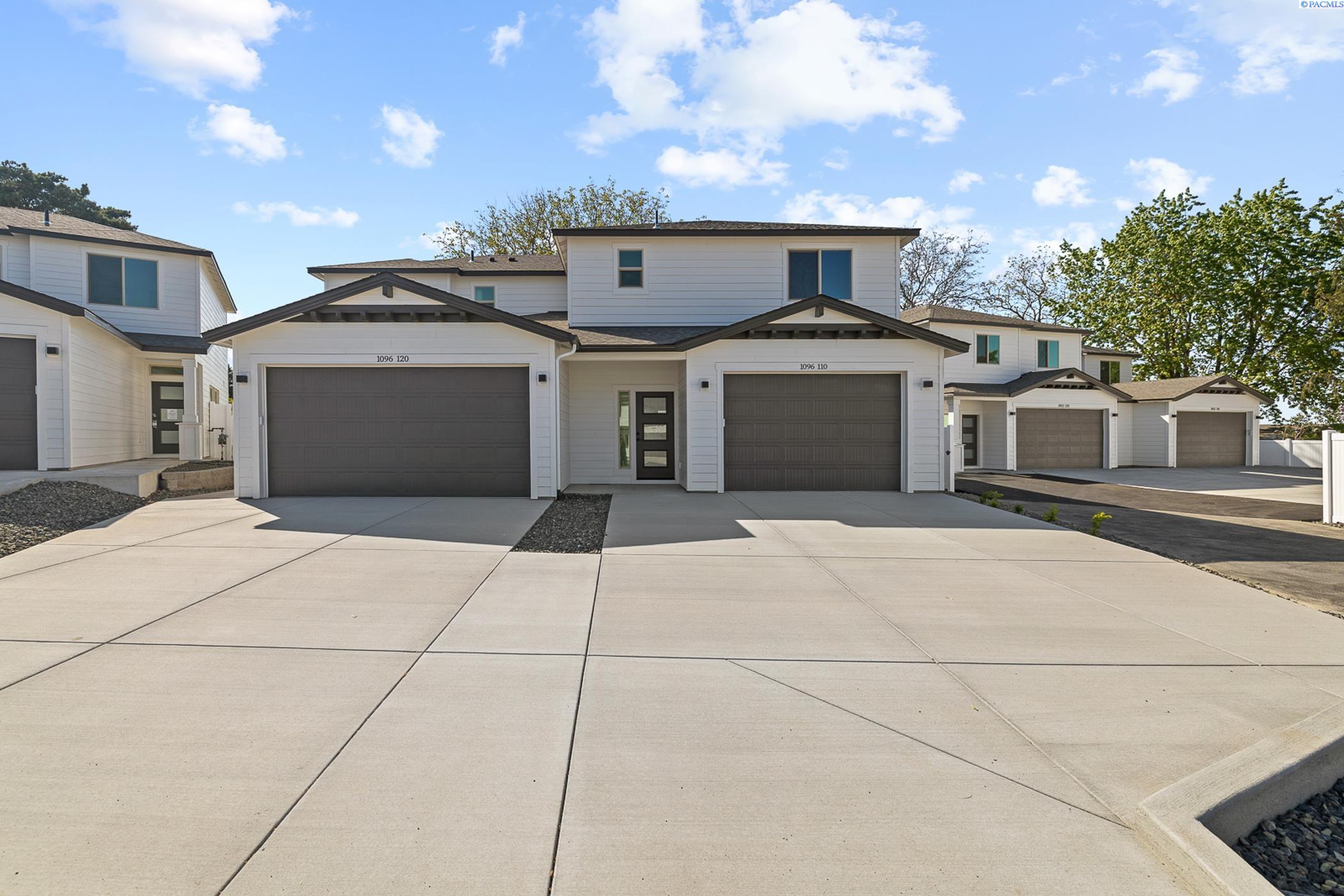Kennewick, Washington, 99337, United States, 6 Bedrooms Bedrooms, ,Residential,For Sale,1941596