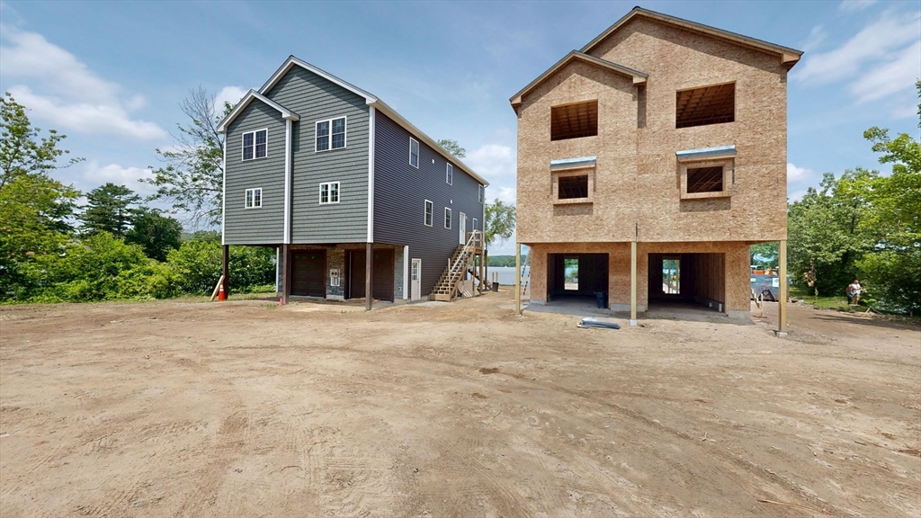 Worcester, Massachusetts, 01606, United States, 2 Bedrooms Bedrooms, ,2 BathroomsBathrooms,Residential,For Sale,1876220