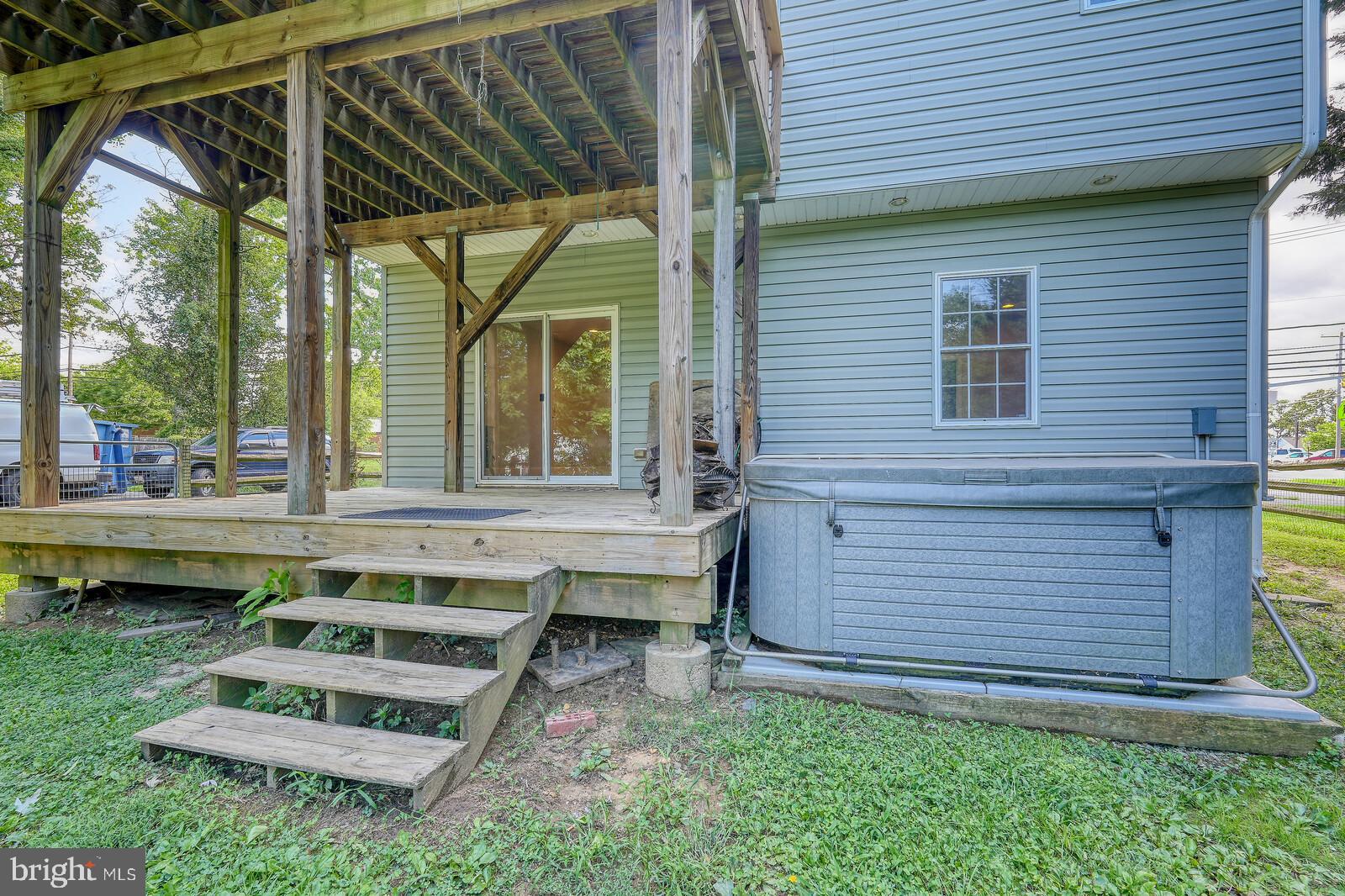 Linthicum Heights, Maryland, 21090, United States, 3 Bedrooms Bedrooms, ,3 BathroomsBathrooms,Residential,For Sale,2005219