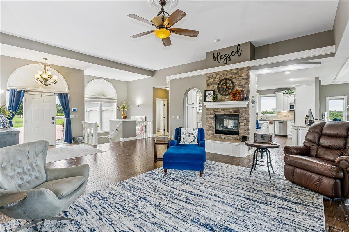 Augusta, Kansas, 67010, United States, 4 Bedrooms Bedrooms, ,4 BathroomsBathrooms,Residential,For Sale,1942309