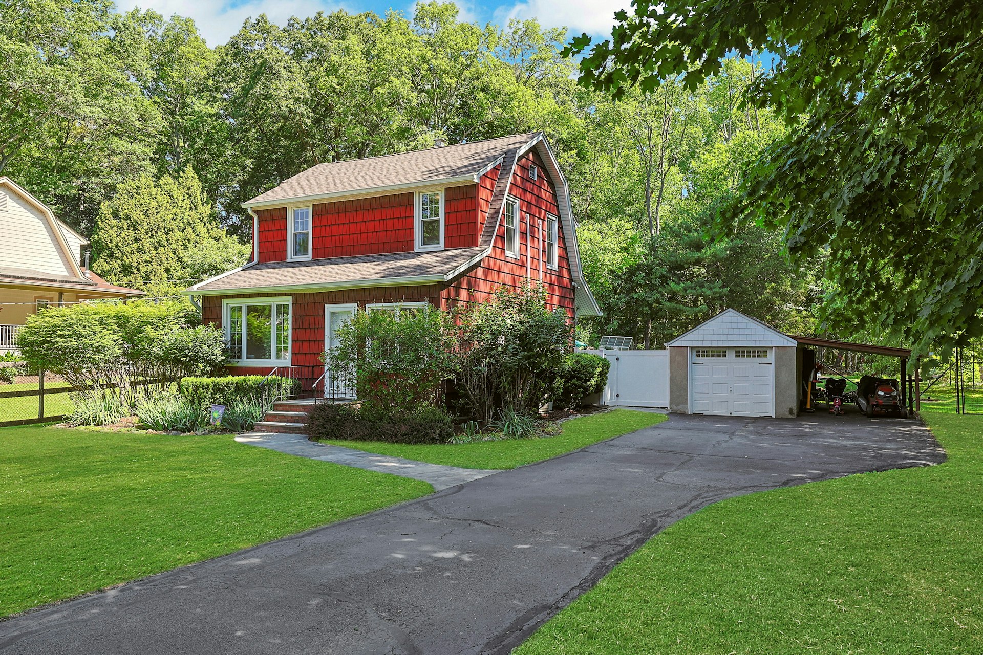  The Red House on Maple - 物件實景