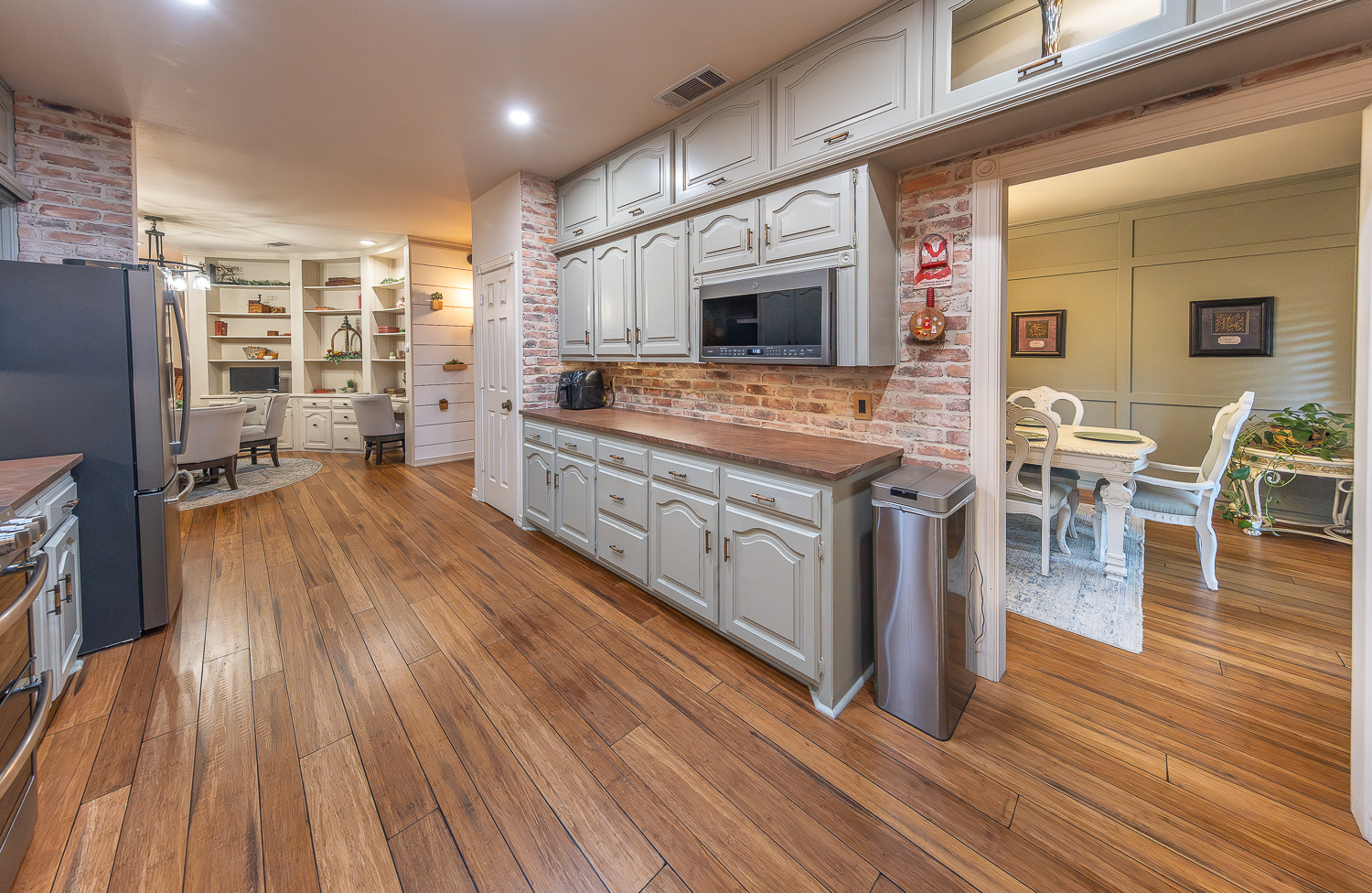 Lubbock, Texas, 79424, United States, 3 Bedrooms Bedrooms, ,3 BathroomsBathrooms,Residential,For Sale,1969049