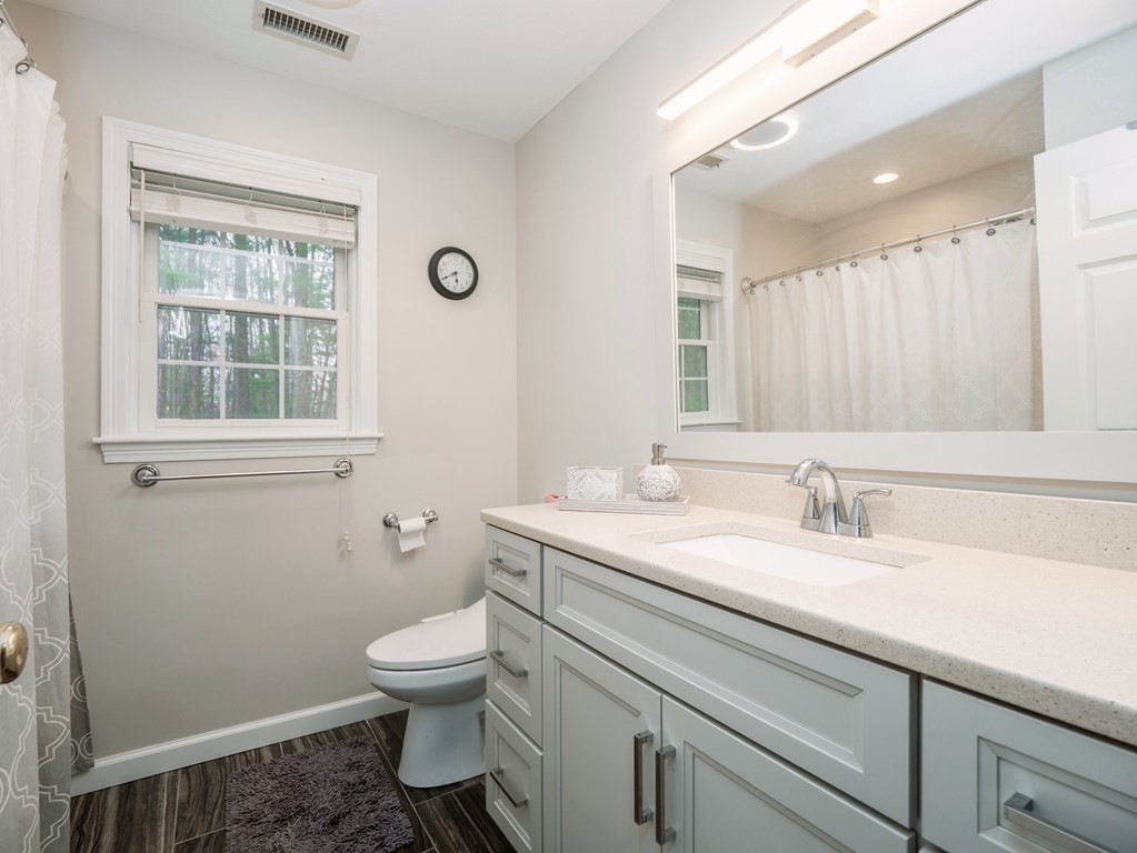 Walpole, Massachusetts, 02081, United States, 5 Bedrooms Bedrooms, ,3 BathroomsBathrooms,Residential,For Sale,1830559