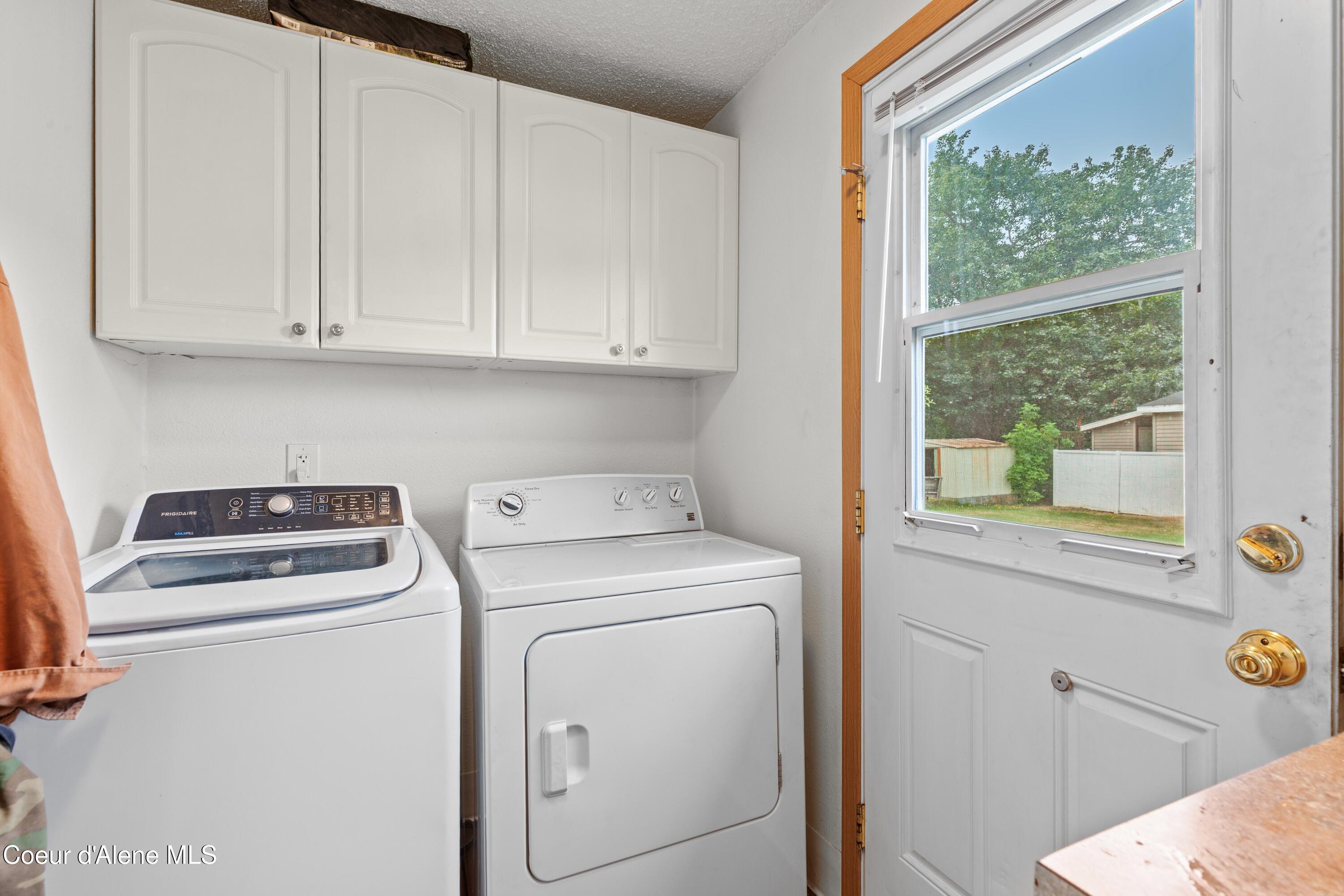 Coeur d'Alene, Idaho, 83814, United States, ,Residential,For Sale,1981076