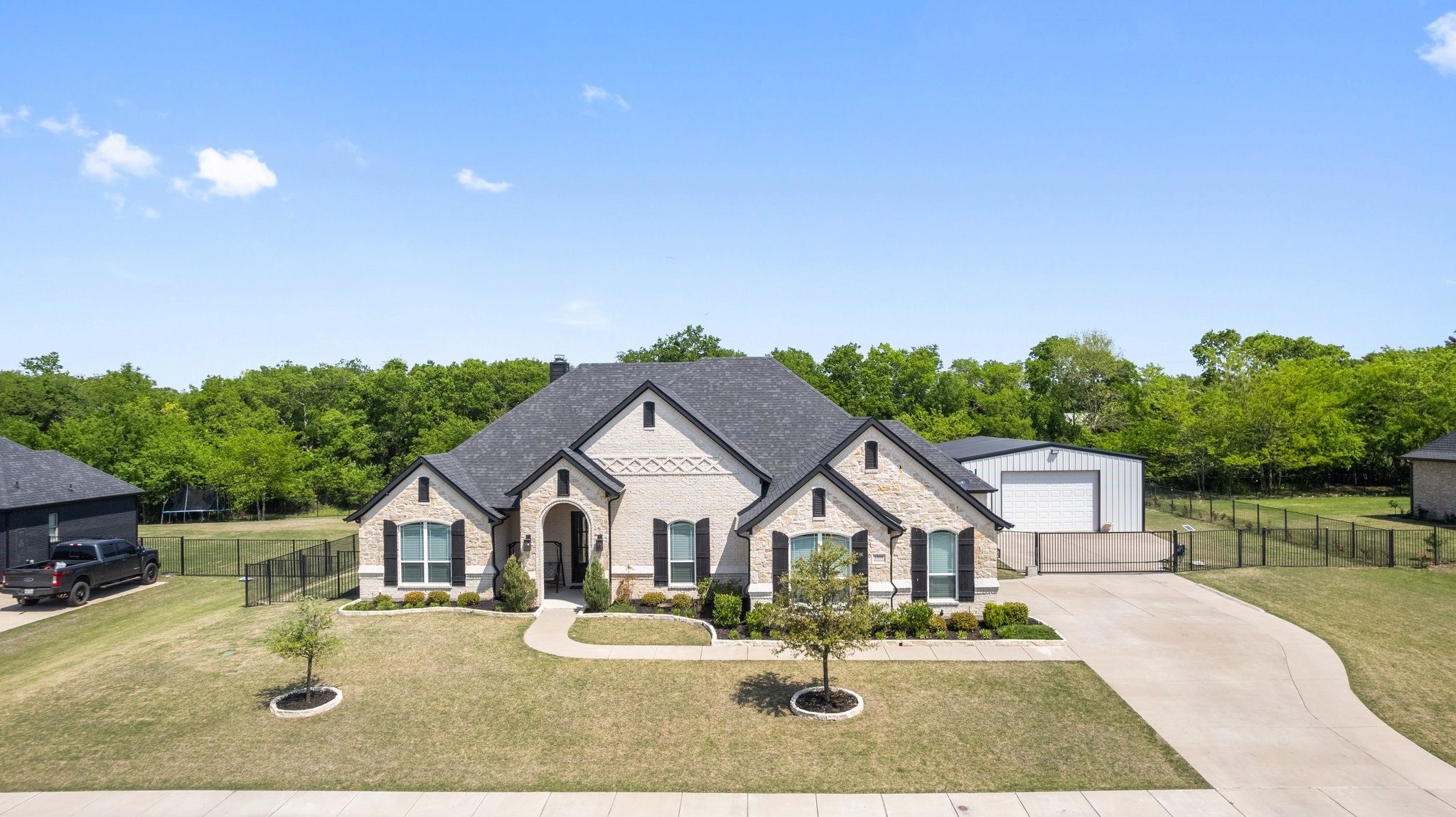 Caddo Mills, Texas, 75135, United States, 4 Bedrooms Bedrooms, ,5 BathroomsBathrooms,Residential,For Sale,1778518