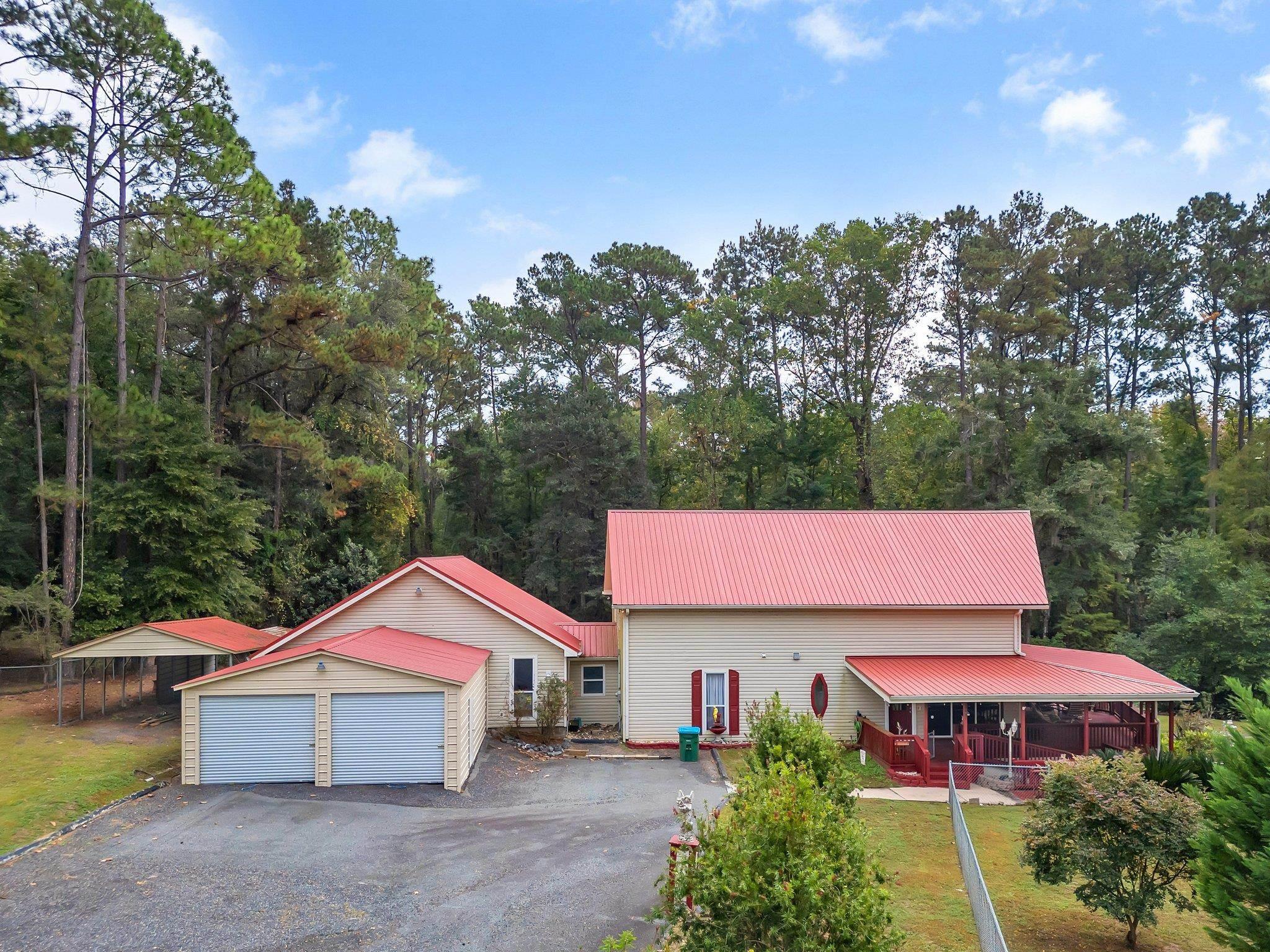 Quincy, Florida, 32351, United States, 3 Bedrooms Bedrooms, ,2 BathroomsBathrooms,Residential,For Sale,1804013