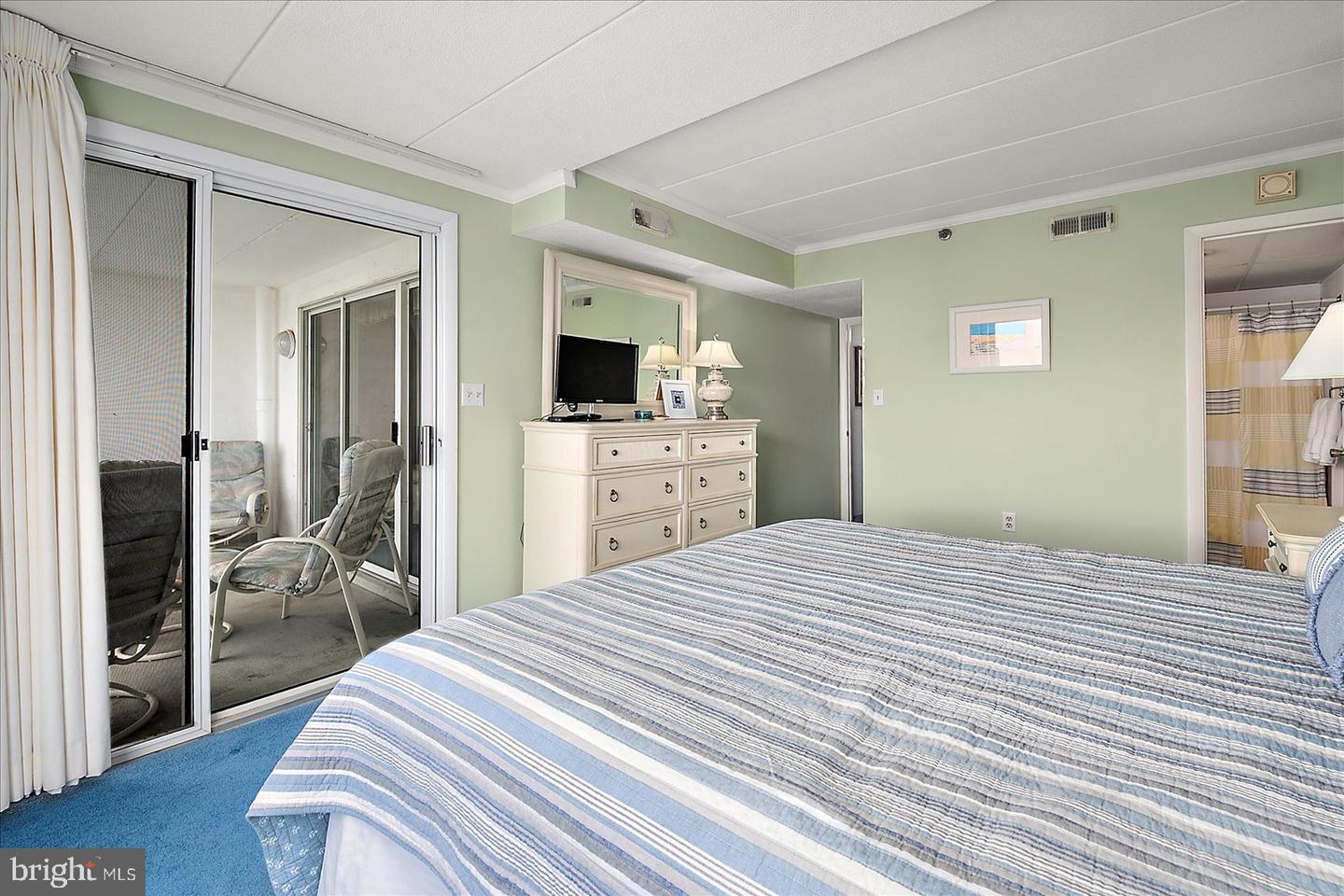 Ocean City, Maryland, 21842, United States, 2 Bedrooms Bedrooms, ,2 BathroomsBathrooms,Residential,For Sale,1917590