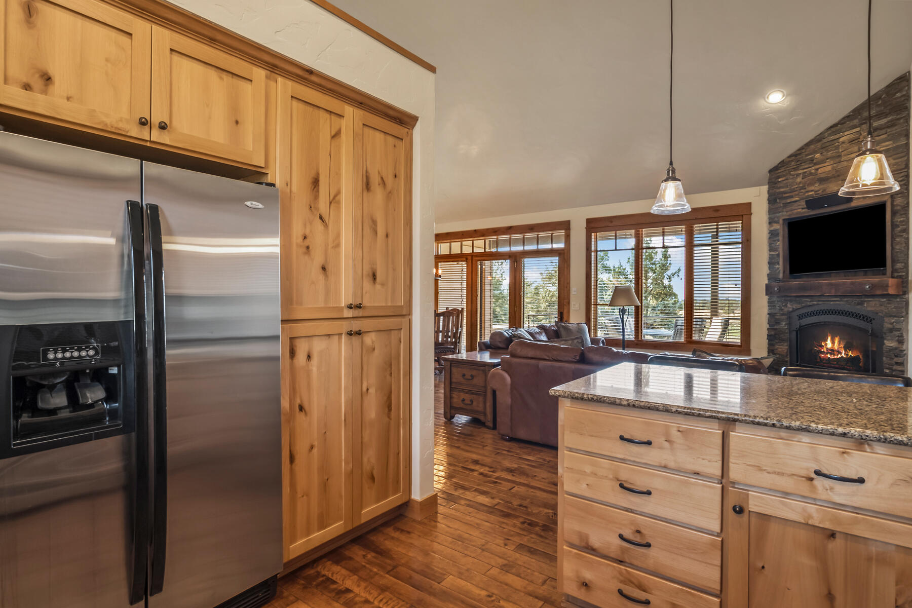 Powell Butte, Oregon, 97753, United States, 3 Bedrooms Bedrooms, ,4 BathroomsBathrooms,Residential,For Sale,1917768