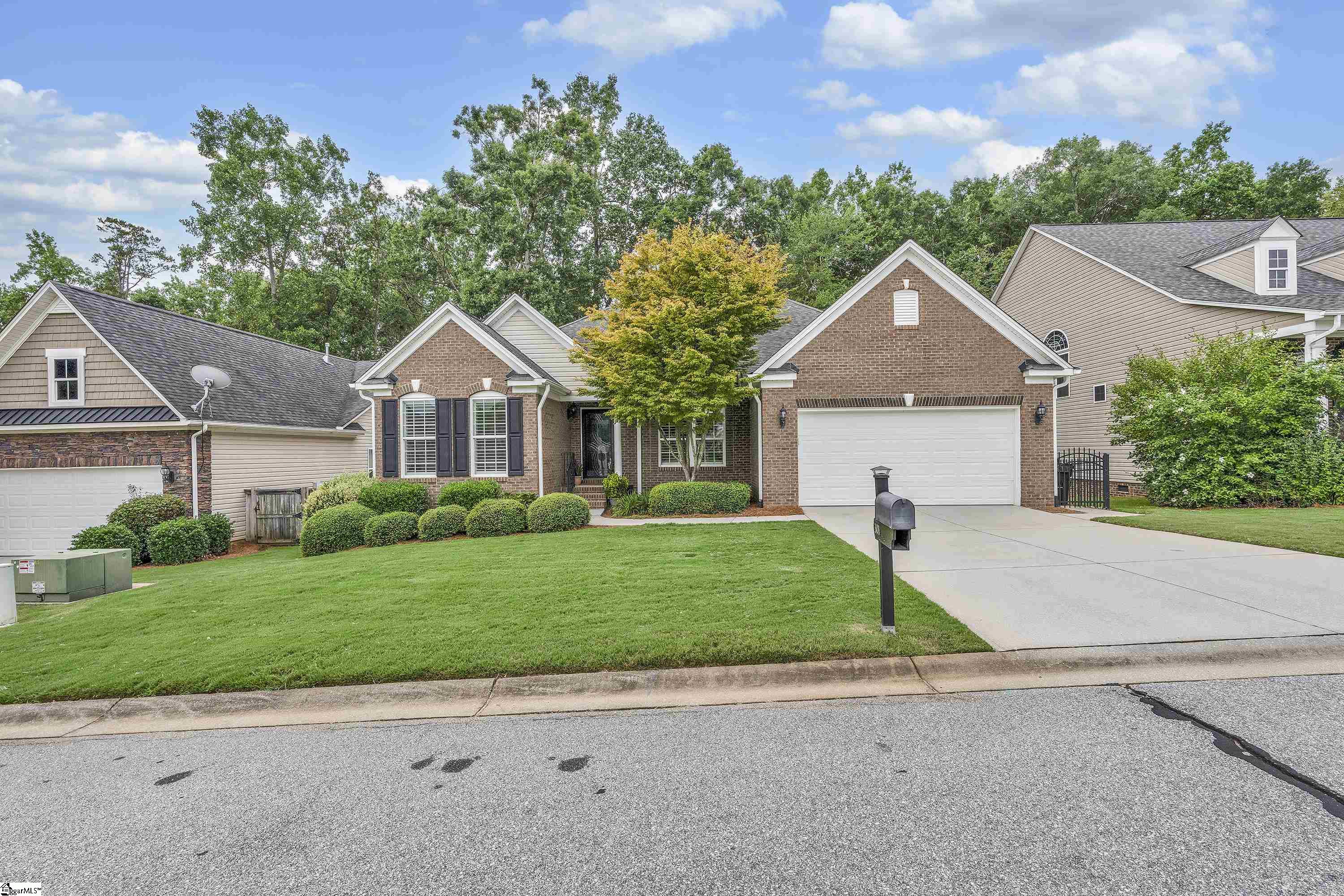 Simpsonville, South Carolina, 29681, United States, 4 Bedrooms Bedrooms, ,3 BathroomsBathrooms,Residential,For Sale,1906304