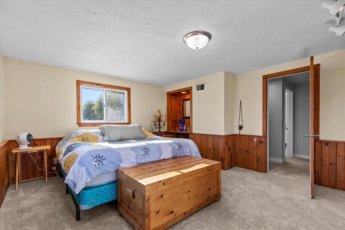 West Bend, Wisconsin, 53090, United States, 4 Bedrooms Bedrooms, ,3 BathroomsBathrooms,Residential,For Sale,1960551