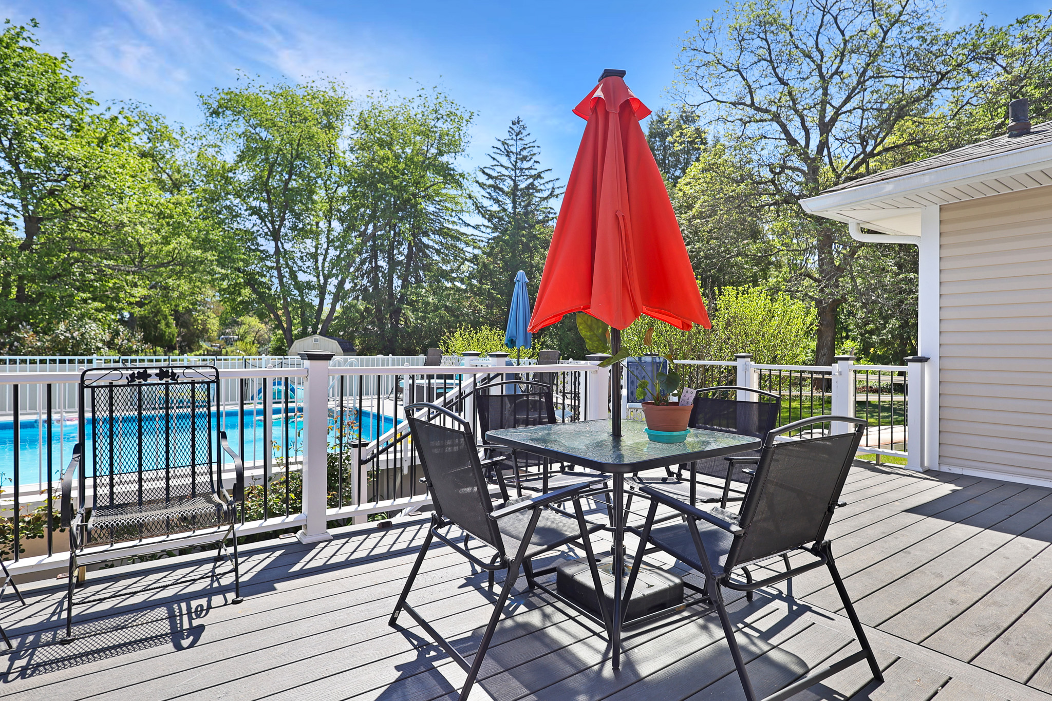 Haverhill, Massachusetts, 01830, United States, 3 Bedrooms Bedrooms, ,2 BathroomsBathrooms,Residential,For Sale,2048999