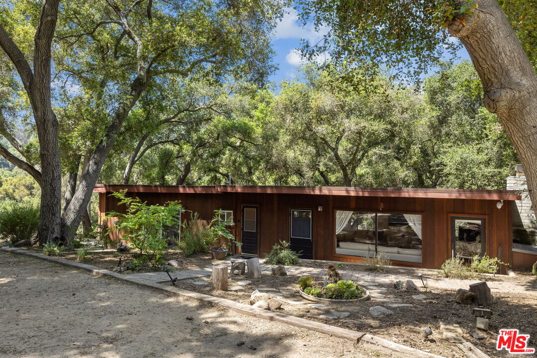 Topanga, California, 90290, United States, 4 Bedrooms Bedrooms, ,3 BathroomsBathrooms,Residential,For Sale,1795536