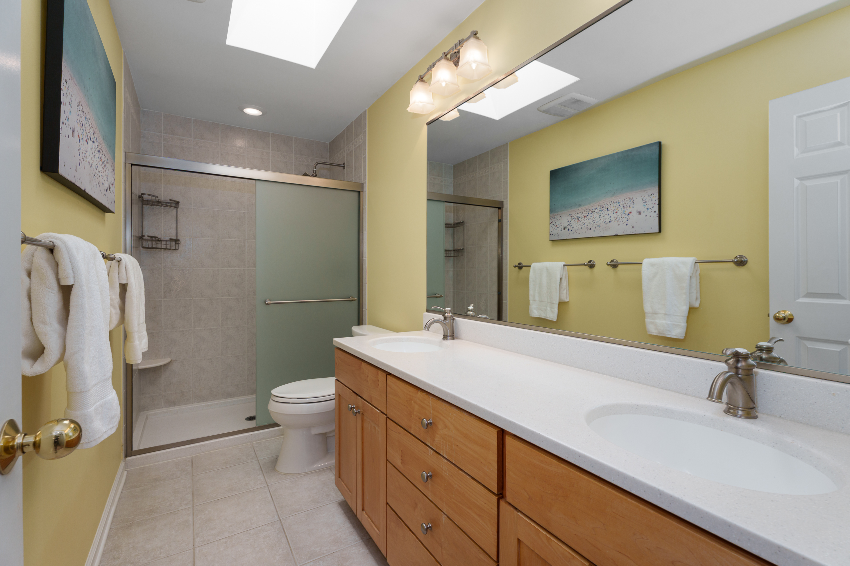  Kingsbrook Cul-de-Sac Home With 5 Bedrooms and a Finished Basement - 物件實景