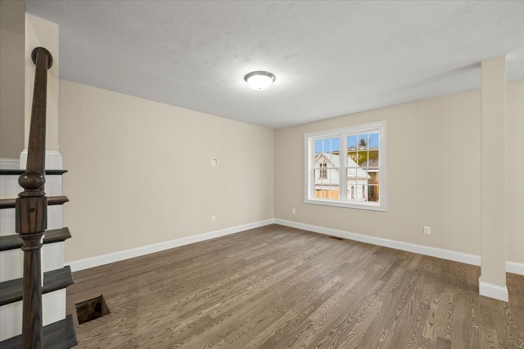Brockton, Massachusetts, 02301, United States, 4 Bedrooms Bedrooms, ,3 BathroomsBathrooms,Residential,For Sale,1846360