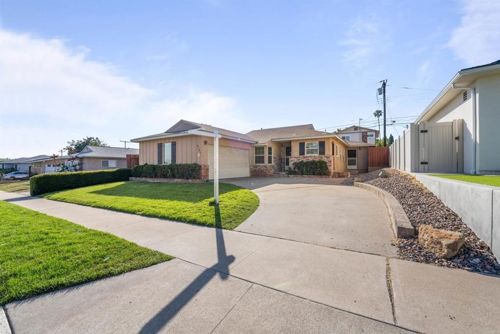 San Diego, California, 92120, United States, 3 Bedrooms Bedrooms, ,2 BathroomsBathrooms,Residential,For Sale,1793480