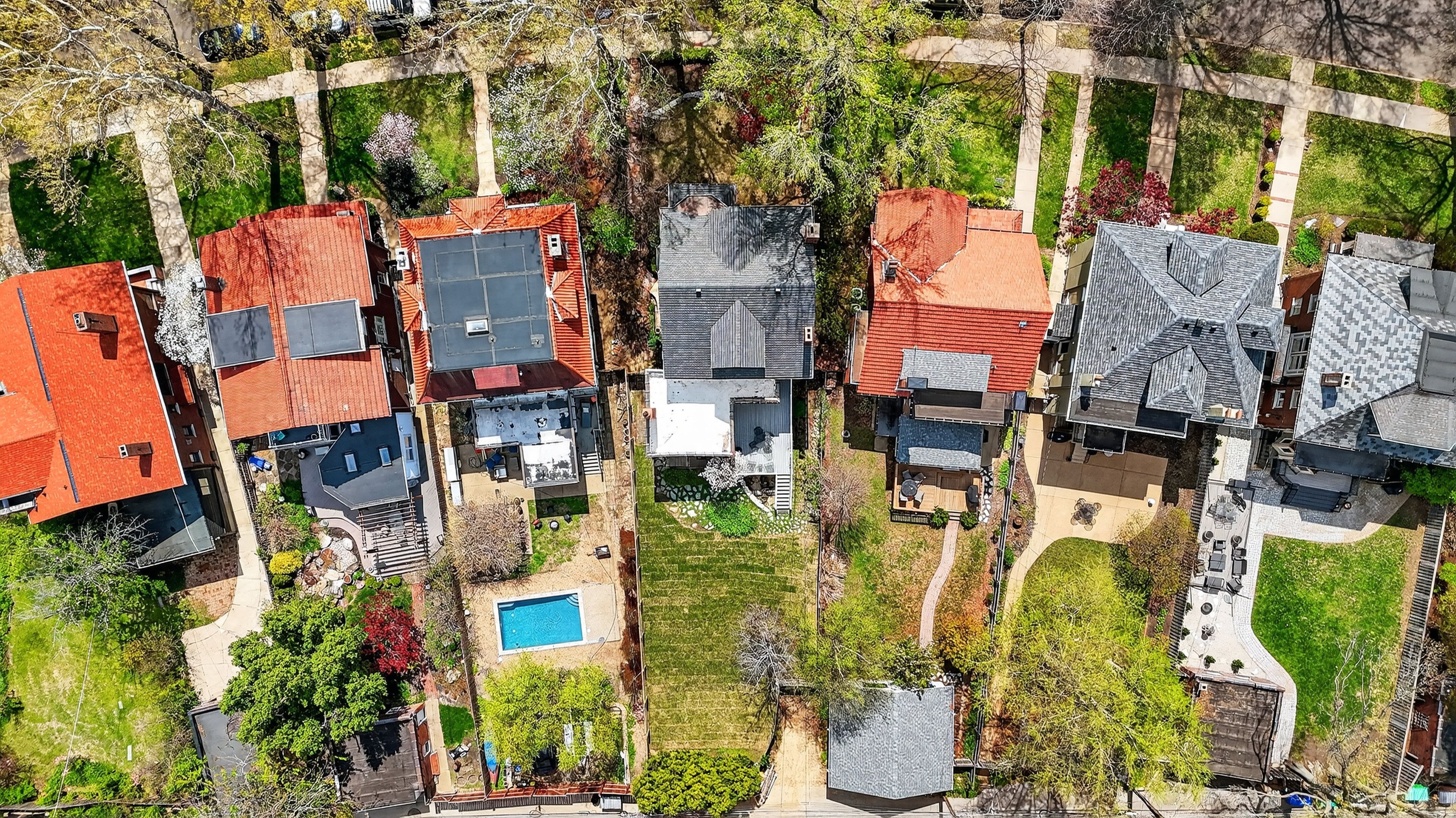  Timeless Elegance in Parkview Place