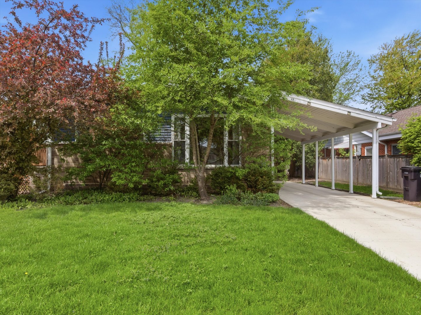 Skokie, Illinois, 60076, United States, 4 Bedrooms Bedrooms, ,2 BathroomsBathrooms,Residential,For Sale,2049150
