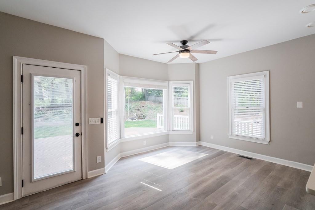 DALTON, Georgia, 30720, United States, 5 Bedrooms Bedrooms, ,4 BathroomsBathrooms,Residential,For Sale,1847169