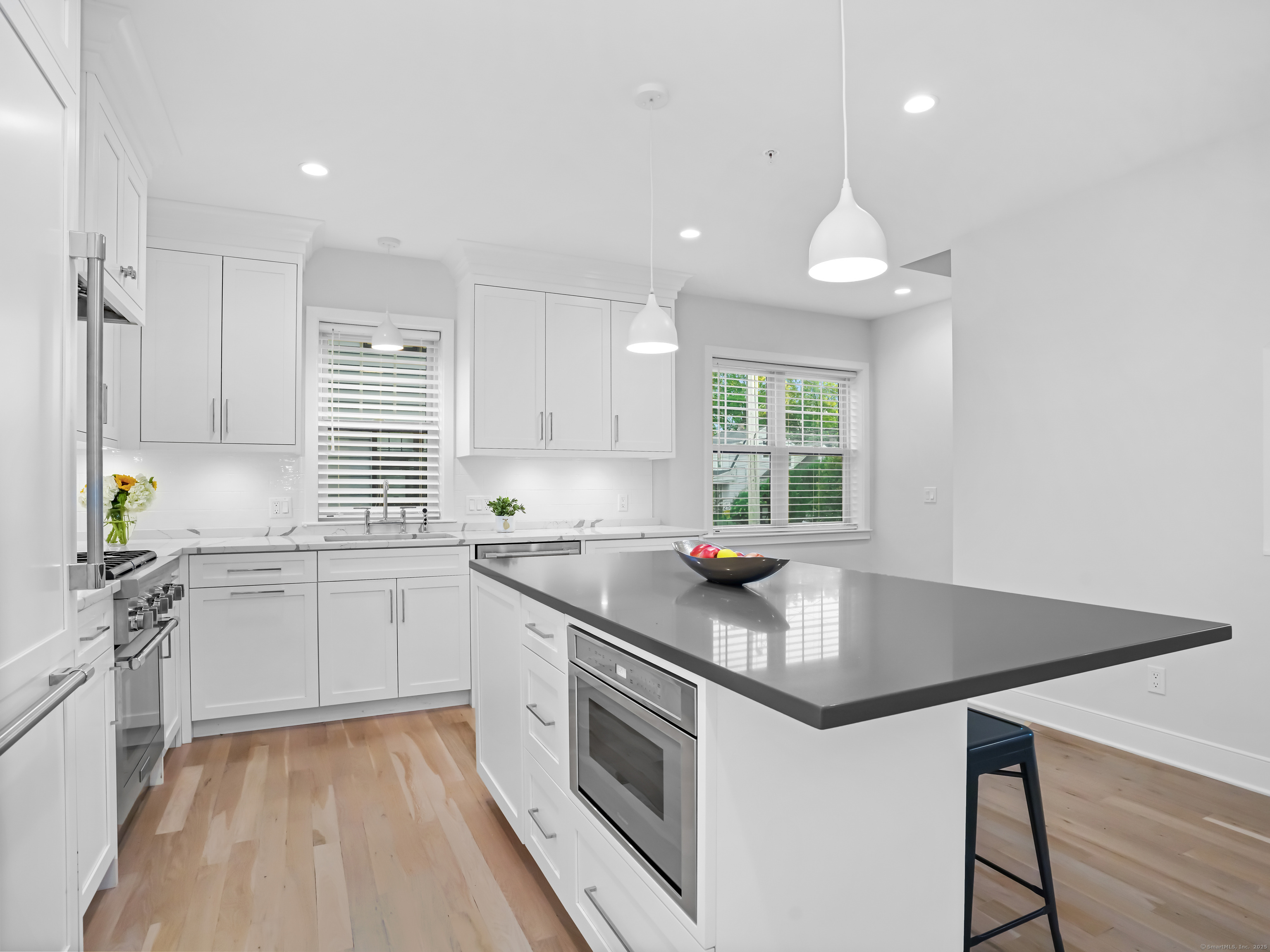 Fairfield, Connecticut, 06824, United States, 3 Bedrooms Bedrooms, ,4 BathroomsBathrooms,Residential,For Sale,2001883