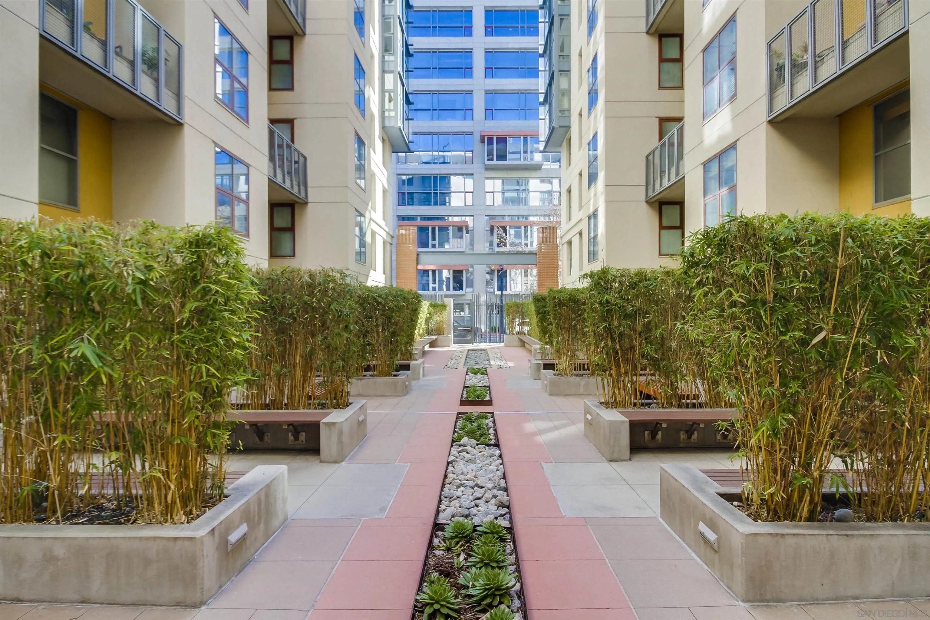 San Diego, California, 92101, United States, 1 Bedroom Bedrooms, ,1 BathroomBathrooms,Residential,For Sale,1962496