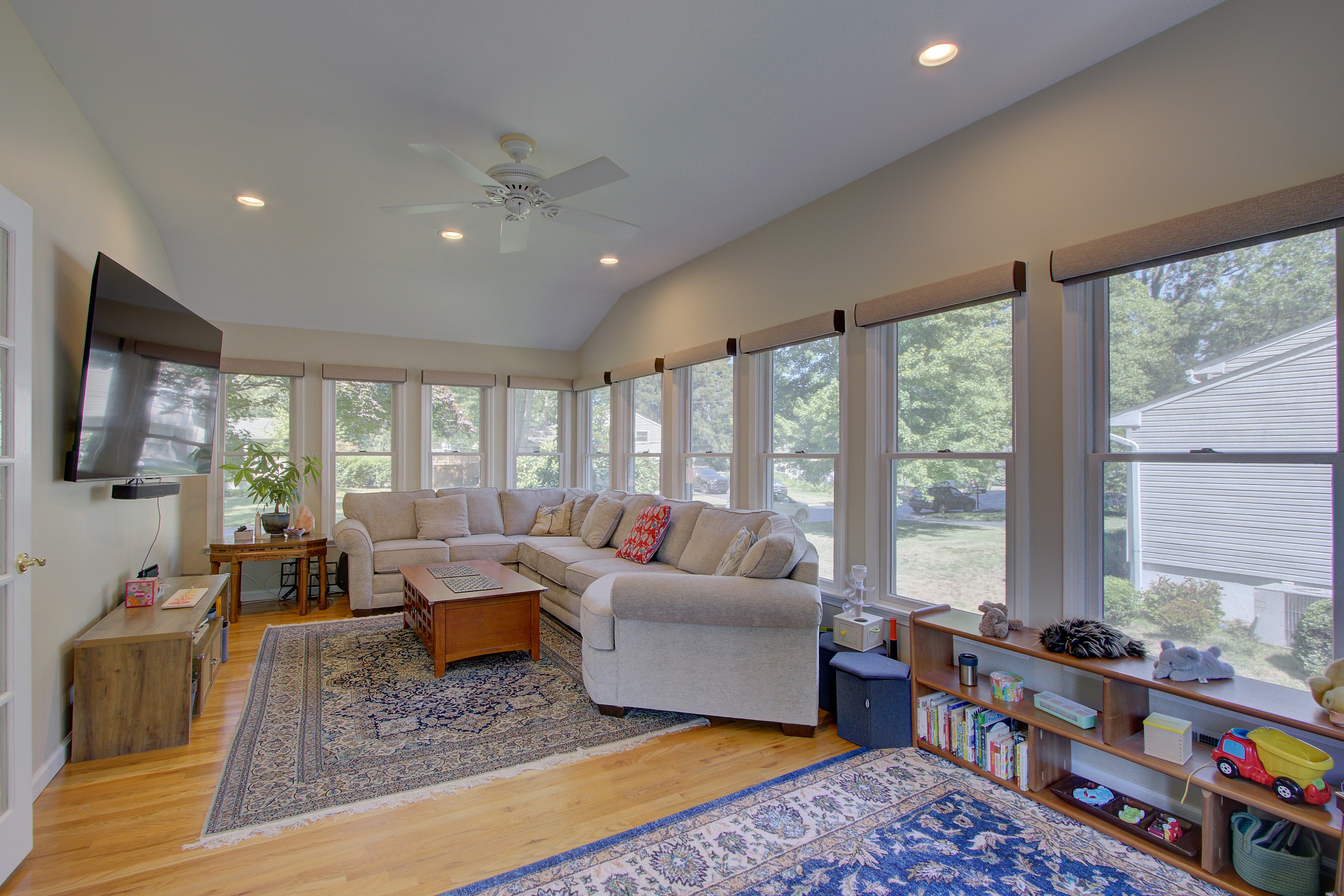  Lovingly maintained home in desirable Middletown neighborhood - 物件實景