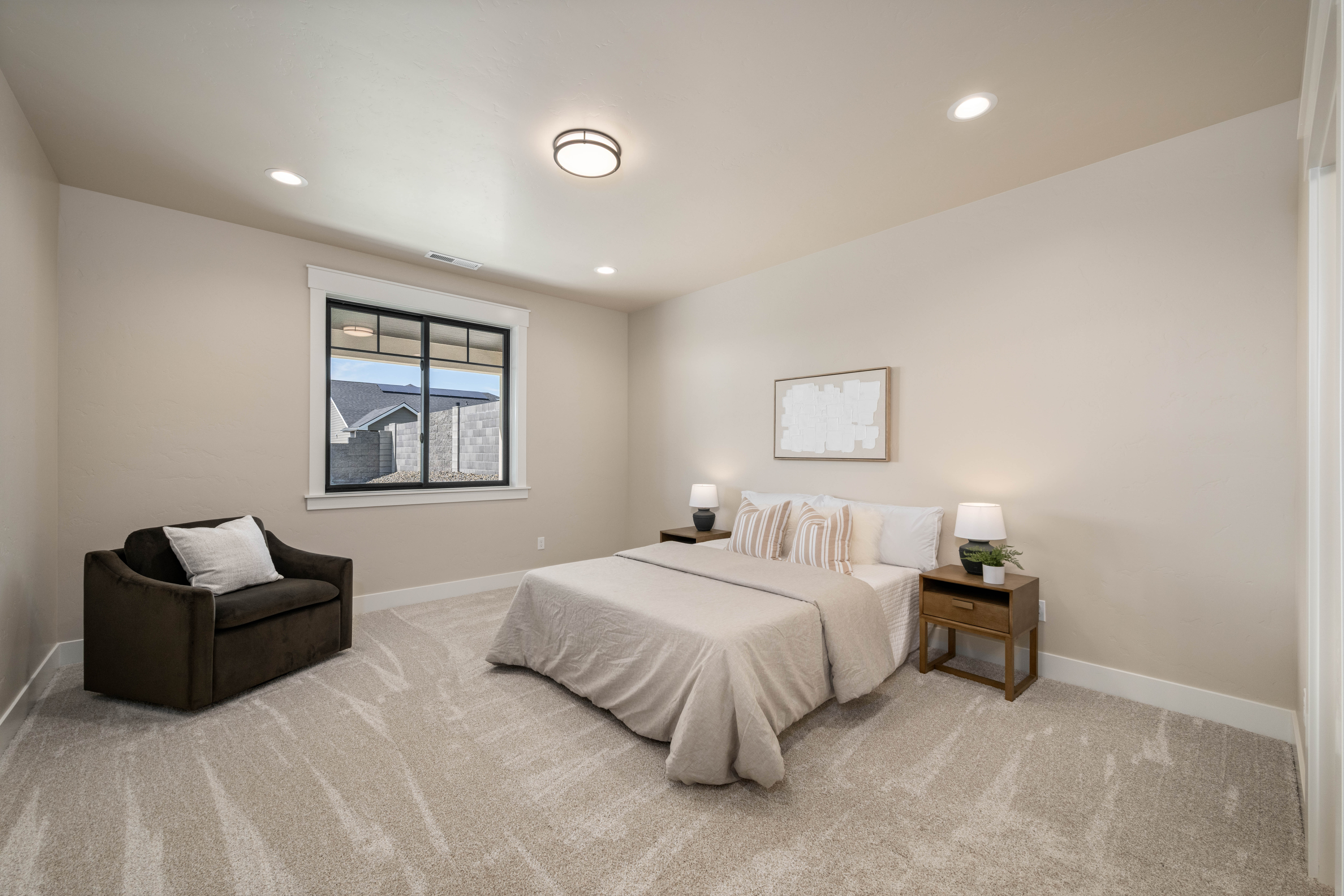  Brand new rambler with bonus room/ South Richland - 物件實景