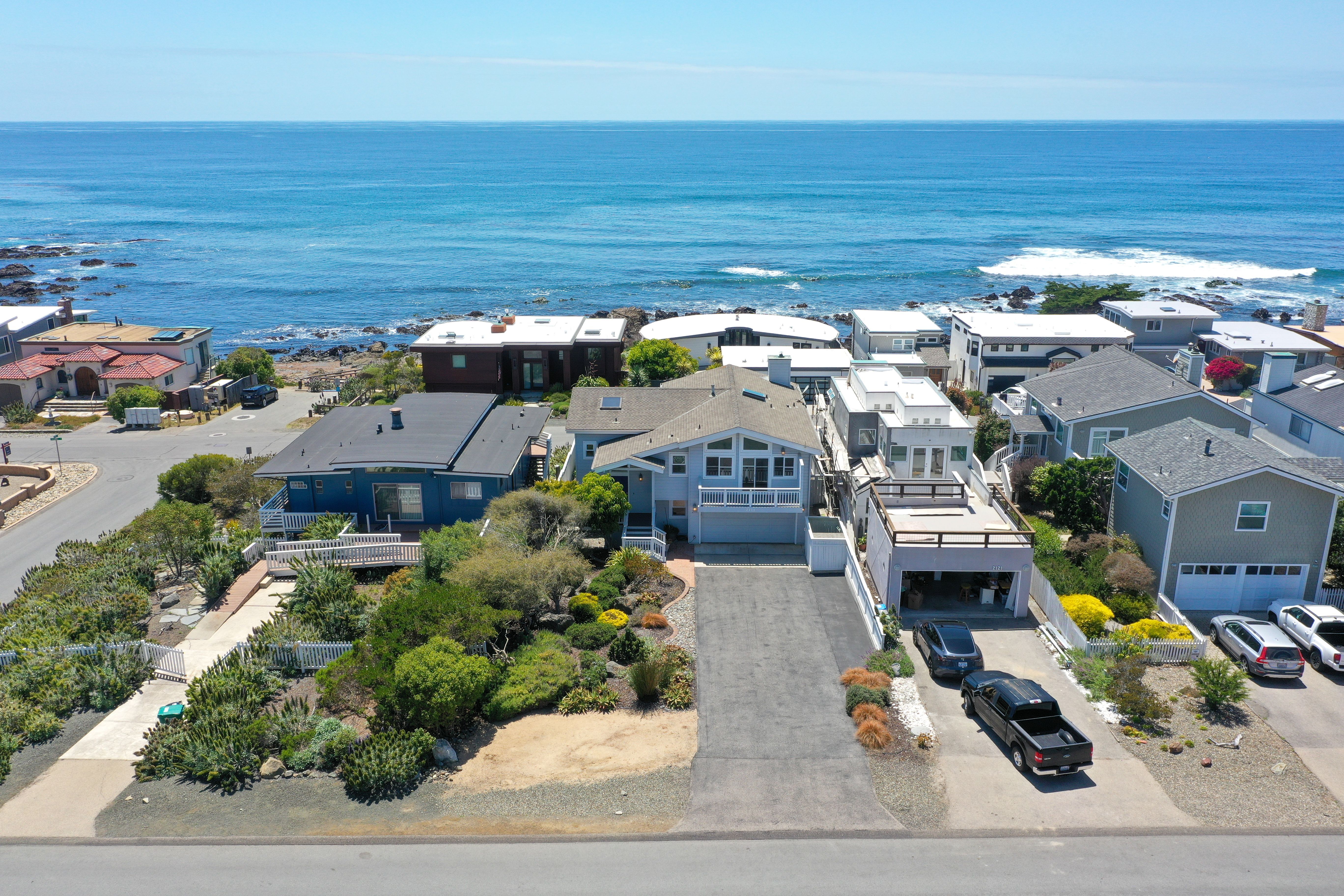  Ocean Views & Coastal Living in Coveted Marine Terrace - 物件實景