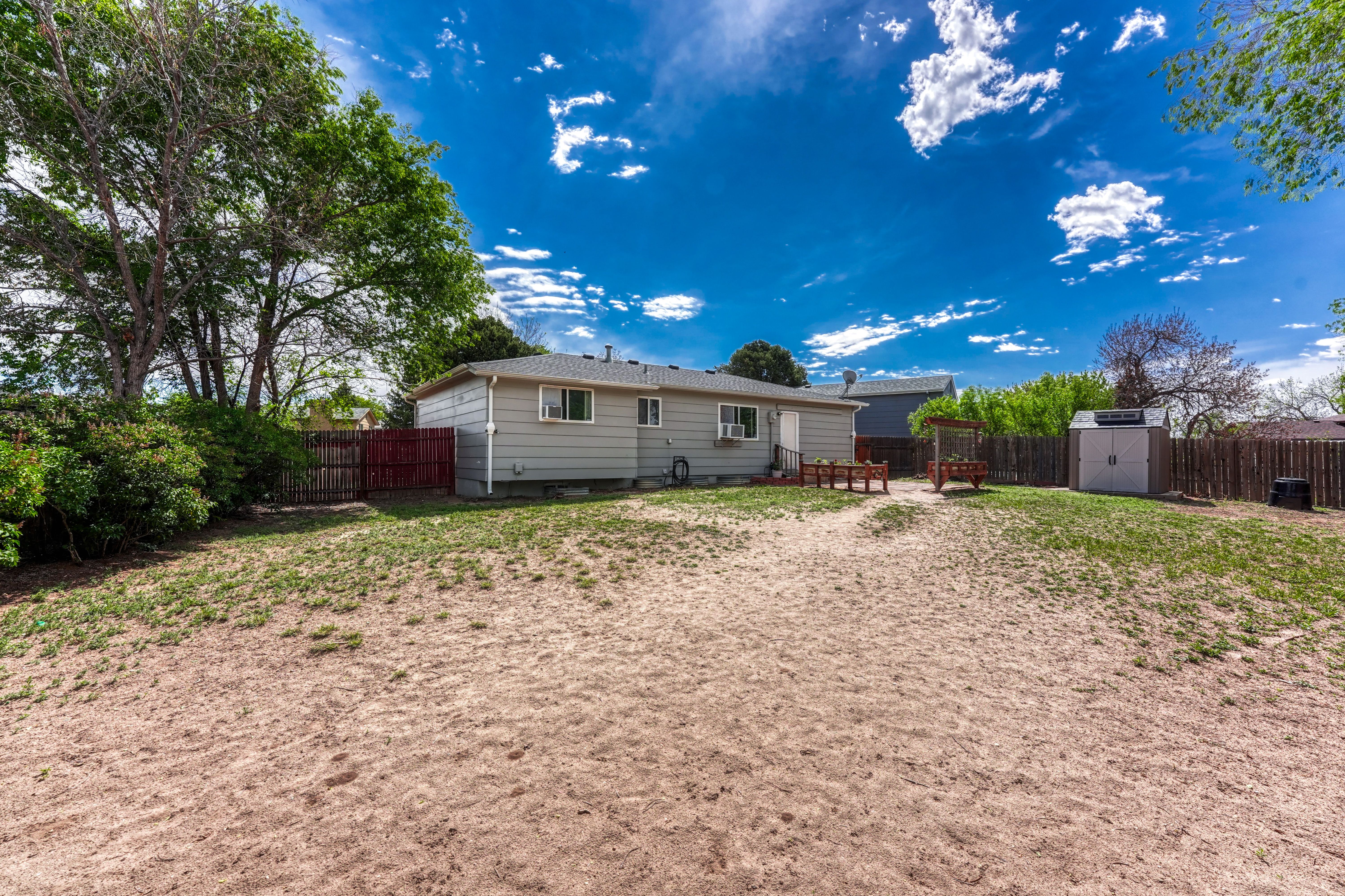  Move-In Ready Ranch Home with 6 Bedrooms in Southburough - 物件實景