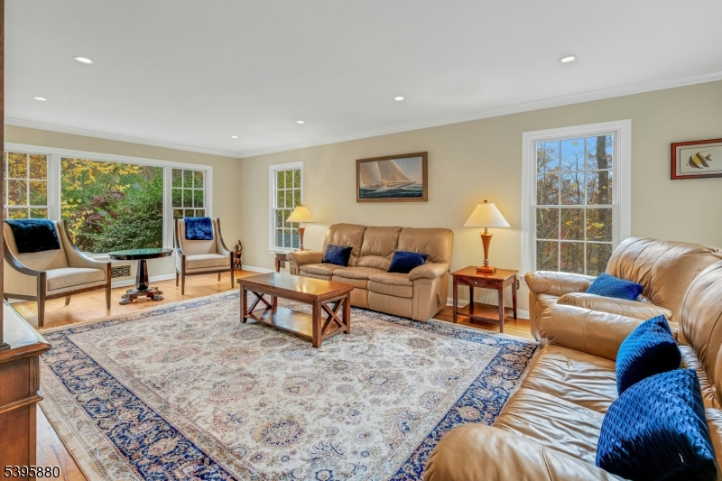 Morris Twp., New Jersey, 07960, United States, 4 Bedrooms Bedrooms, ,4 BathroomsBathrooms,Residential,For Sale,1989461