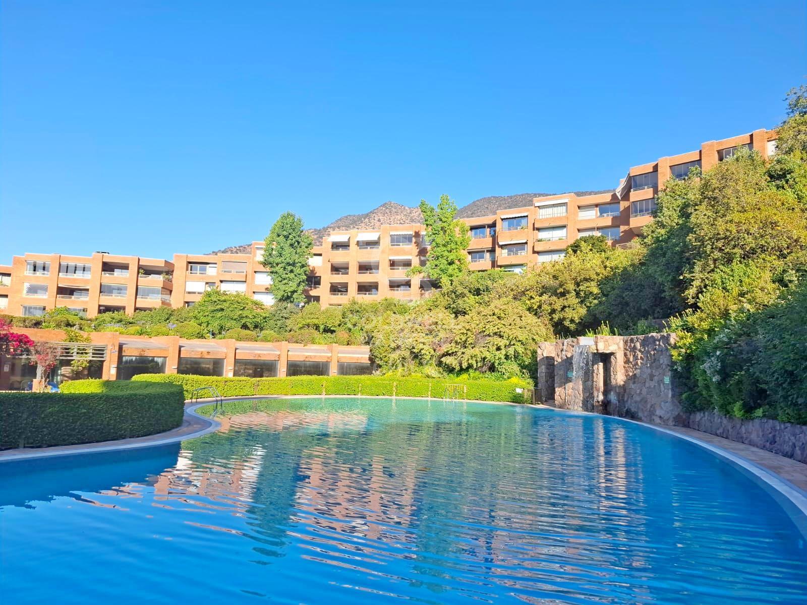 Vitacura, Chile, 5 Bedrooms Bedrooms, ,5 BathroomsBathrooms,Residential,For Sale,1691768