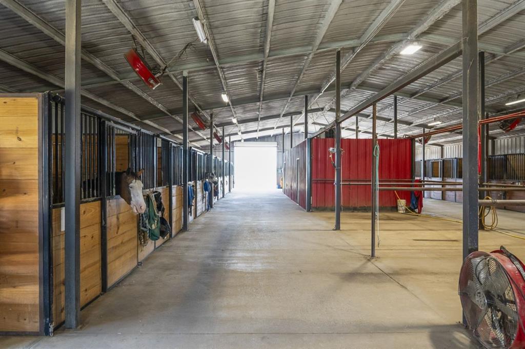 Sanger, Texas, 76266, United States, 9 Bedrooms Bedrooms, ,8 BathroomsBathrooms,Residential,For Sale,1998686