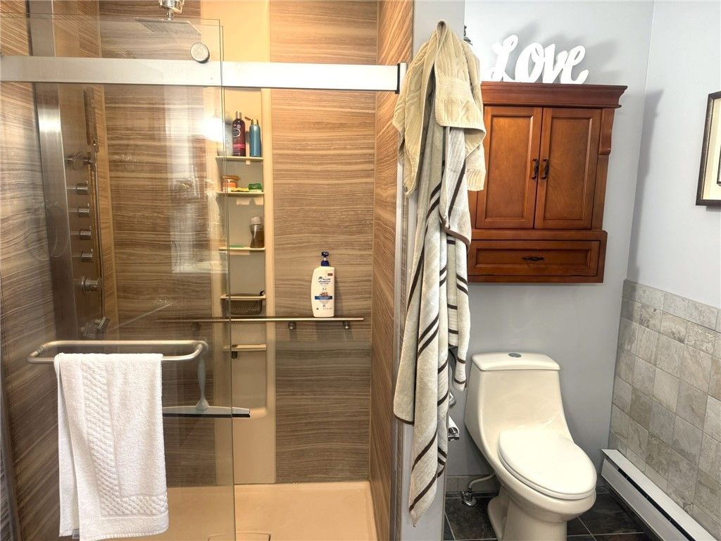 Unadilla, New York, 13849, United States, 4 Bedrooms Bedrooms, ,3 BathroomsBathrooms,Residential,For Sale,1971391