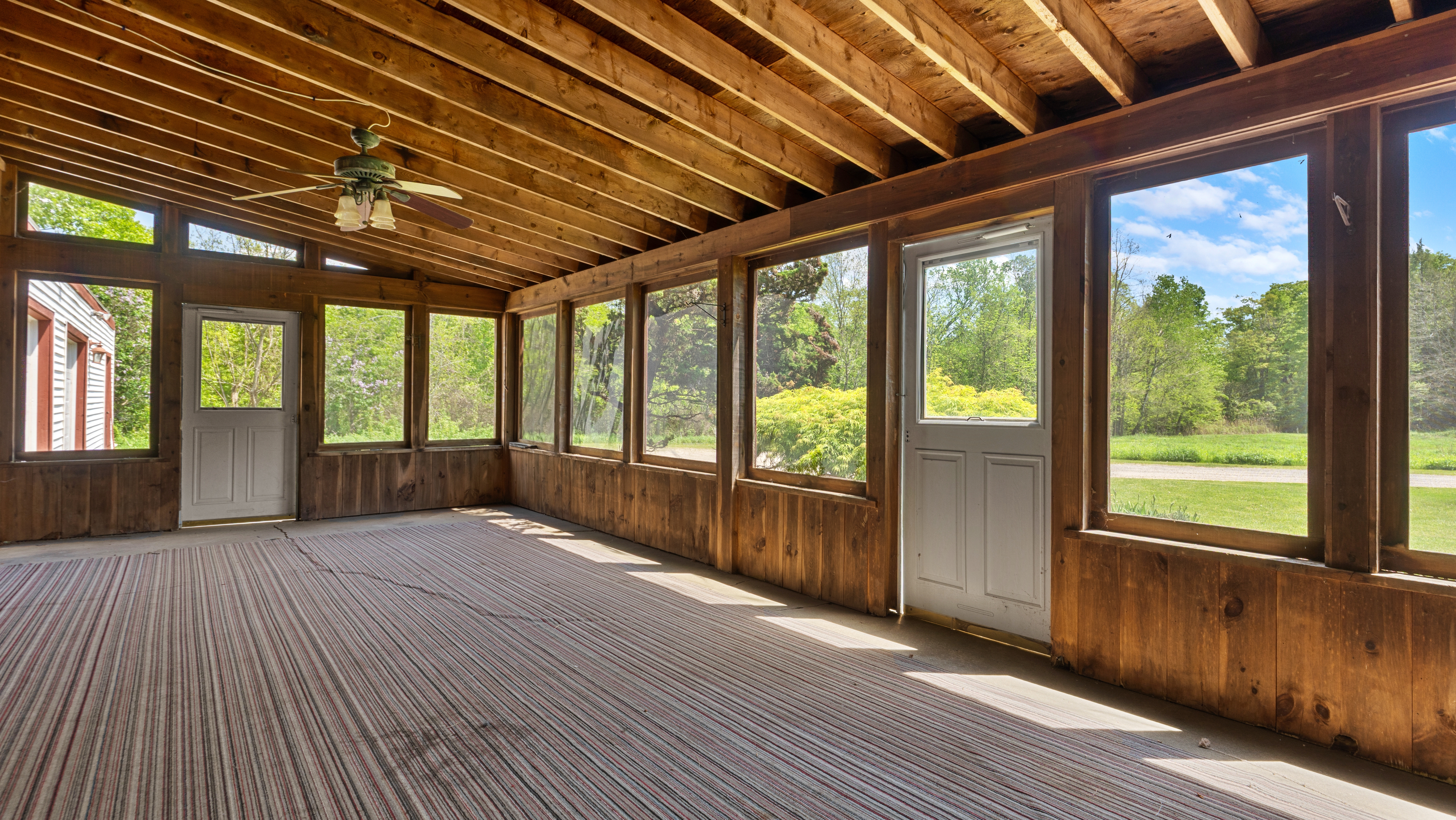  Just One Mile From the Heart of Lenox, Nearly 36 Acres Await Your Next Chapter - 物件實景