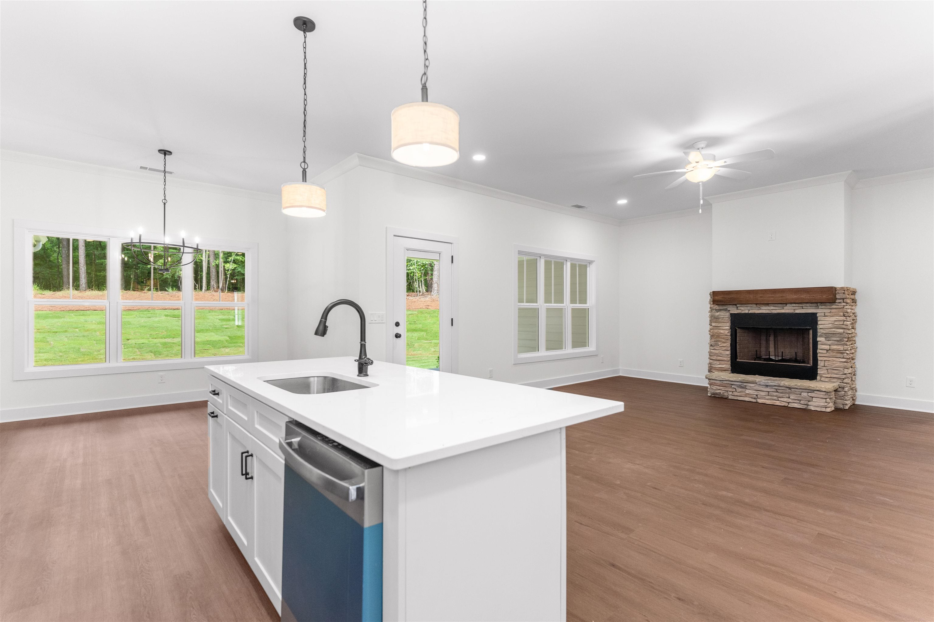 Greensboro, Georgia, 30642, United States, 5 Bedrooms Bedrooms, ,4 BathroomsBathrooms,Residential,For Sale,1766404