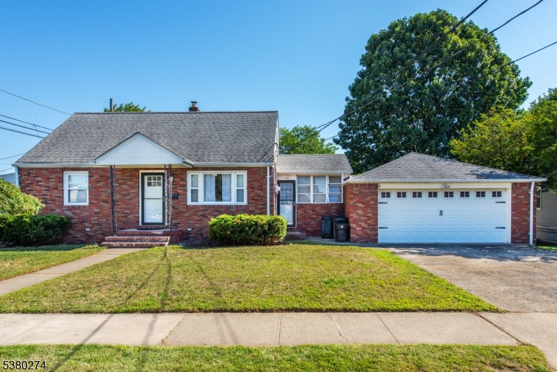 Clifton City, New Jersey, 07012, United States, 4 Bedrooms Bedrooms, ,2 BathroomsBathrooms,Residential,For Sale,1940862