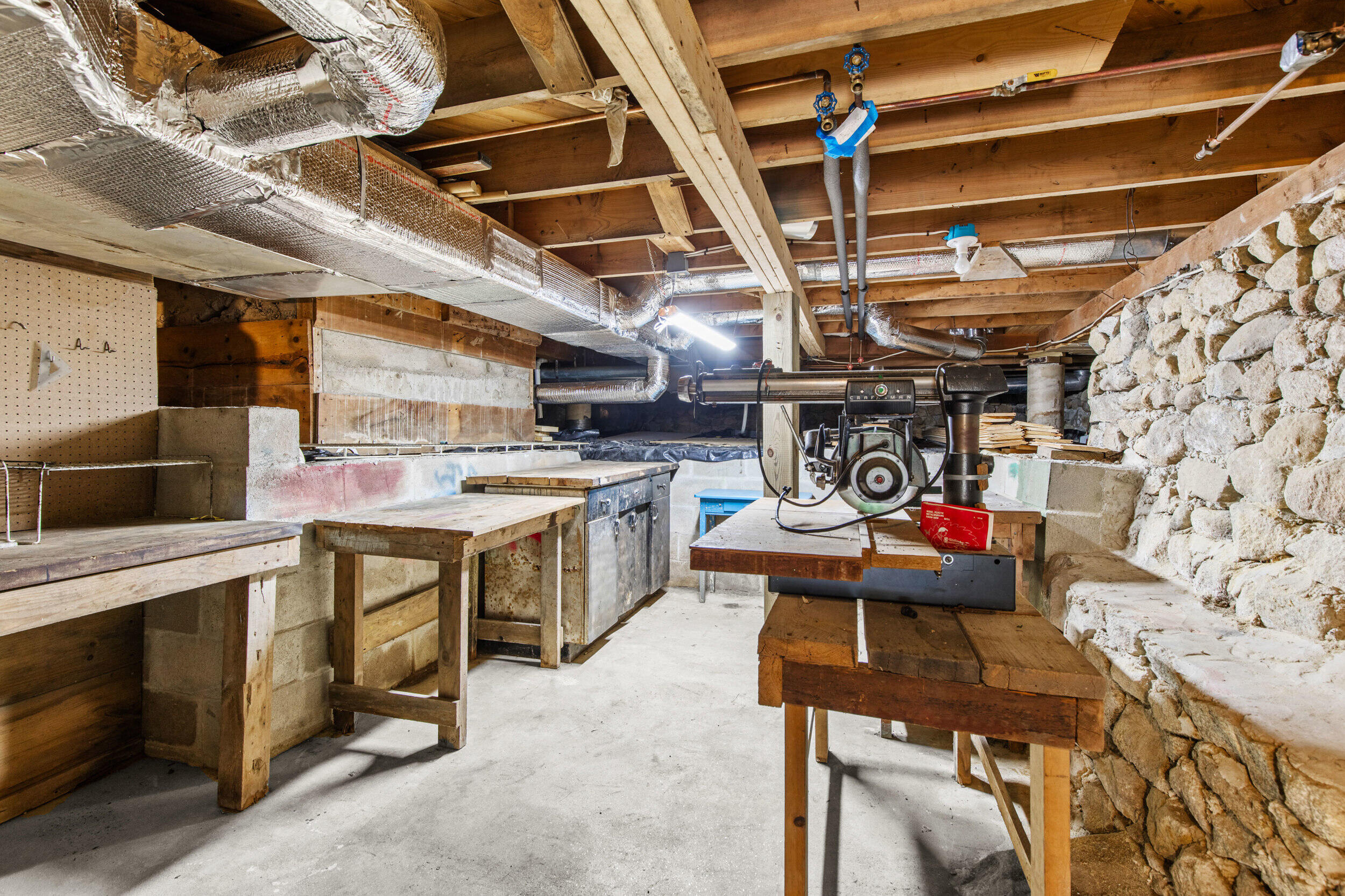 Raymond, Maine, 04071, United States, 4 Bedrooms Bedrooms, ,3 BathroomsBathrooms,Residential,For Sale,1974658