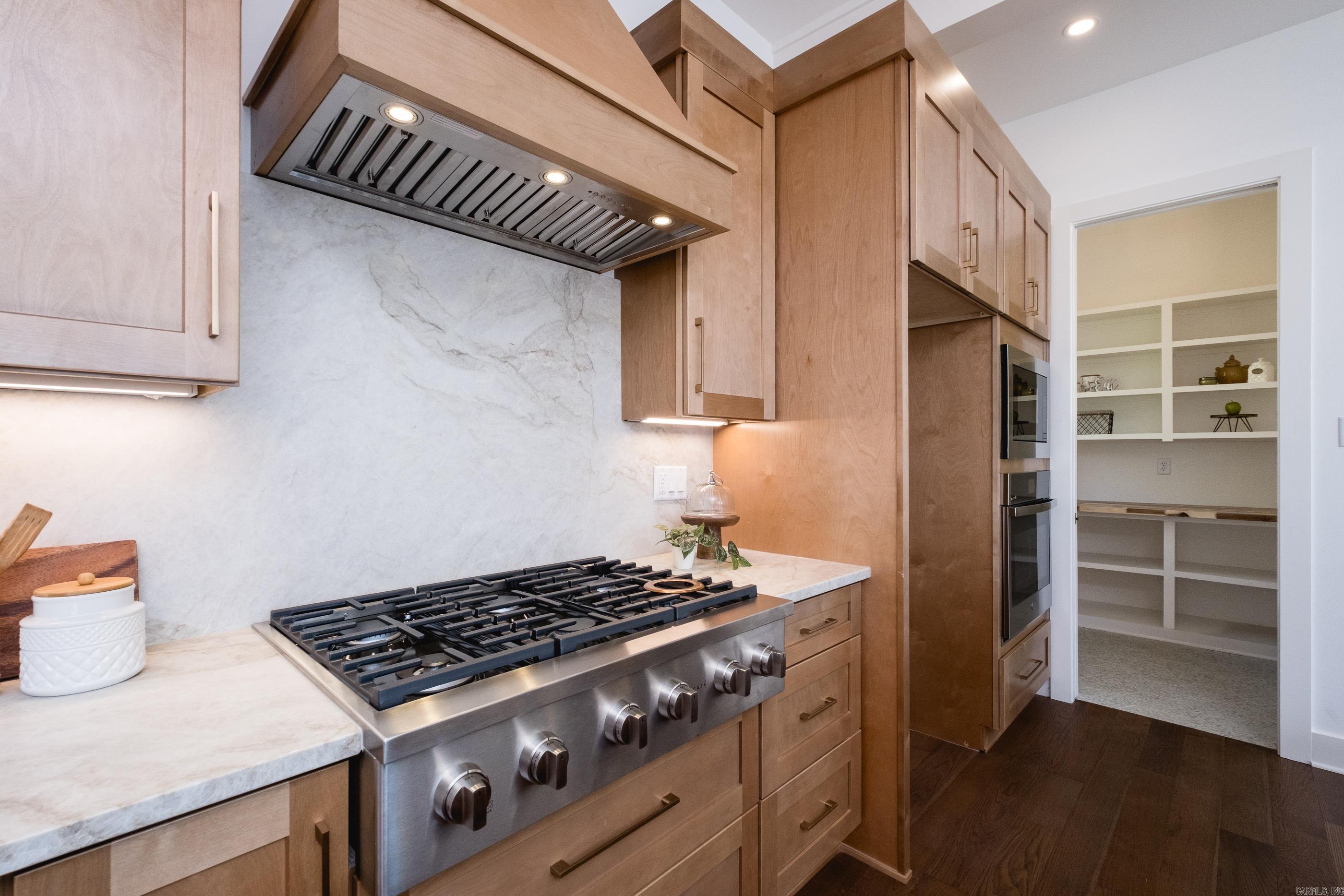 Little Rock, Arkansas, 72207, United States, 4 Bedrooms Bedrooms, ,4 BathroomsBathrooms,Residential,For Sale,1987623