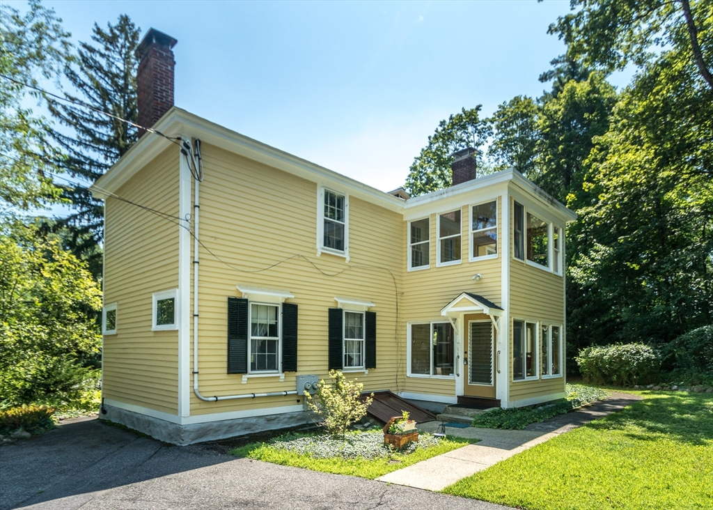 Waltham, Massachusetts, 02451, United States, 5 Bedrooms Bedrooms, ,3 BathroomsBathrooms,Residential,For Sale,1708573