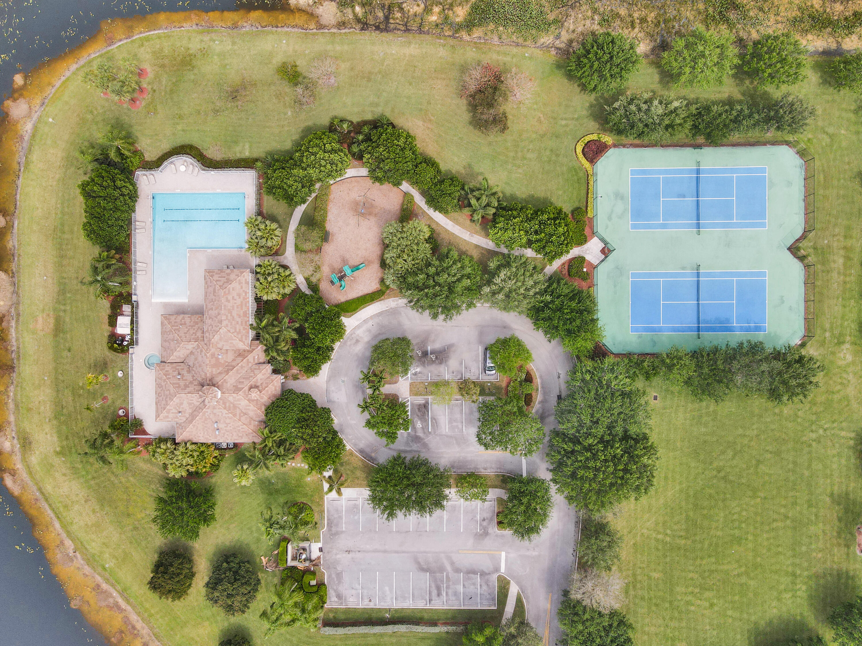 Pembroke Pines, Florida, 33332, United States, 3 Bedrooms Bedrooms, ,2 BathroomsBathrooms,Residential,For Sale,1987784