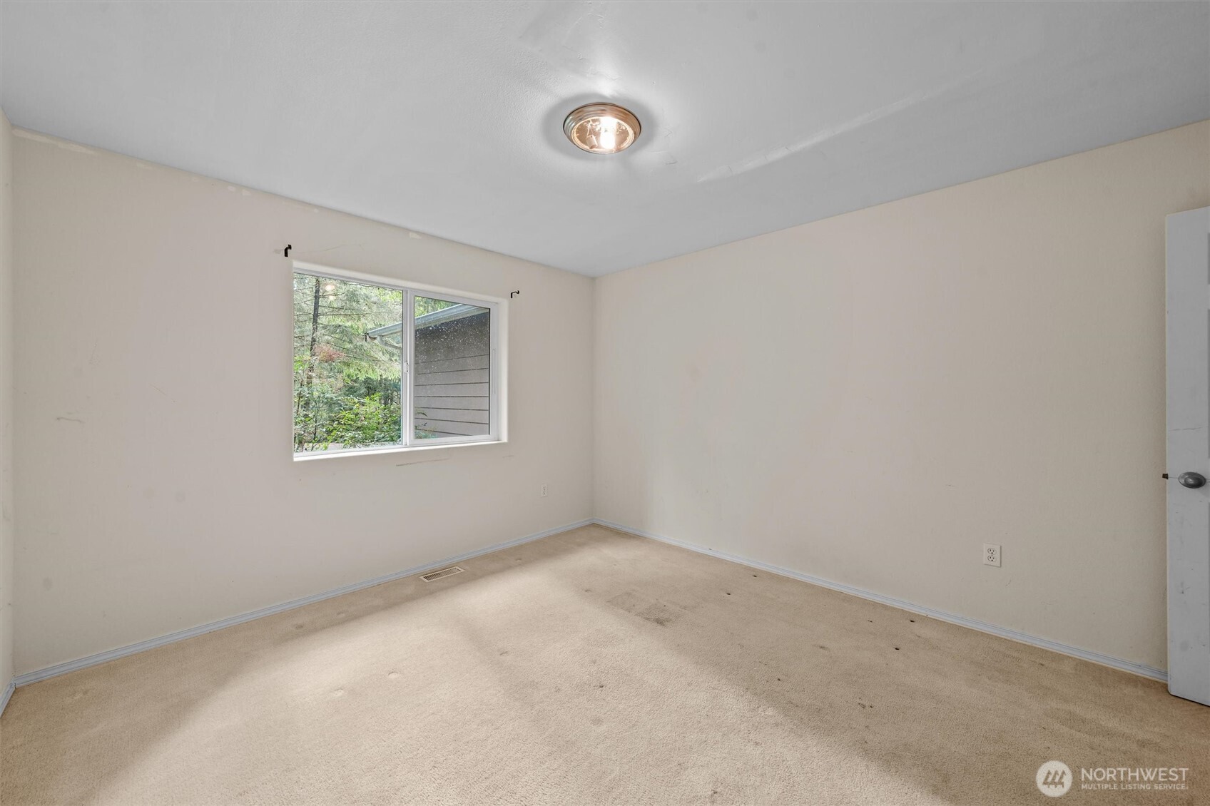 Anderson Island, Washington, 98303, United States, 3 Bedrooms Bedrooms, ,2 BathroomsBathrooms,Residential,For Sale,1998316