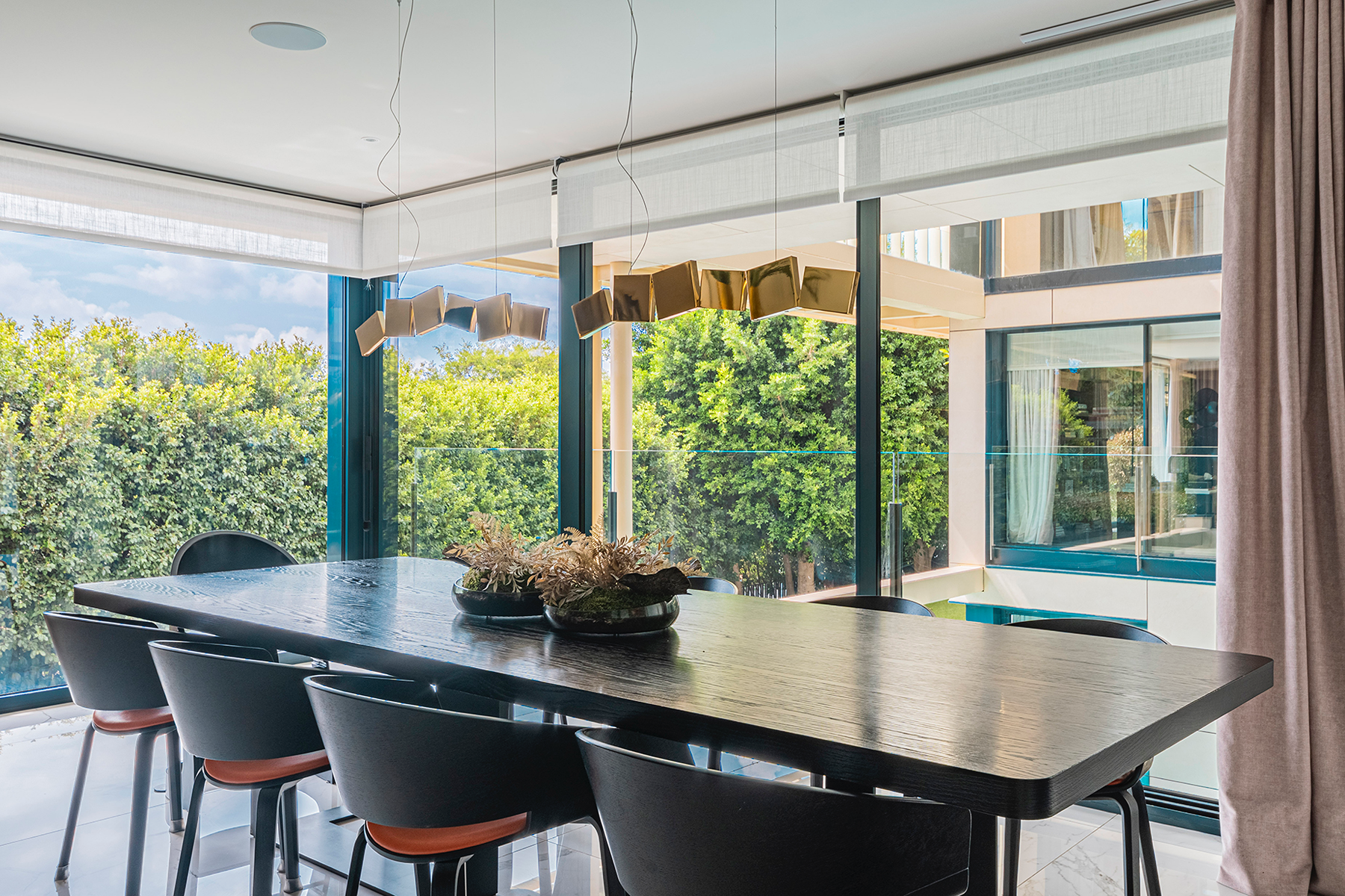  Luxury contemporary villa with pool, garden, and top energy efficiency - 物件實景