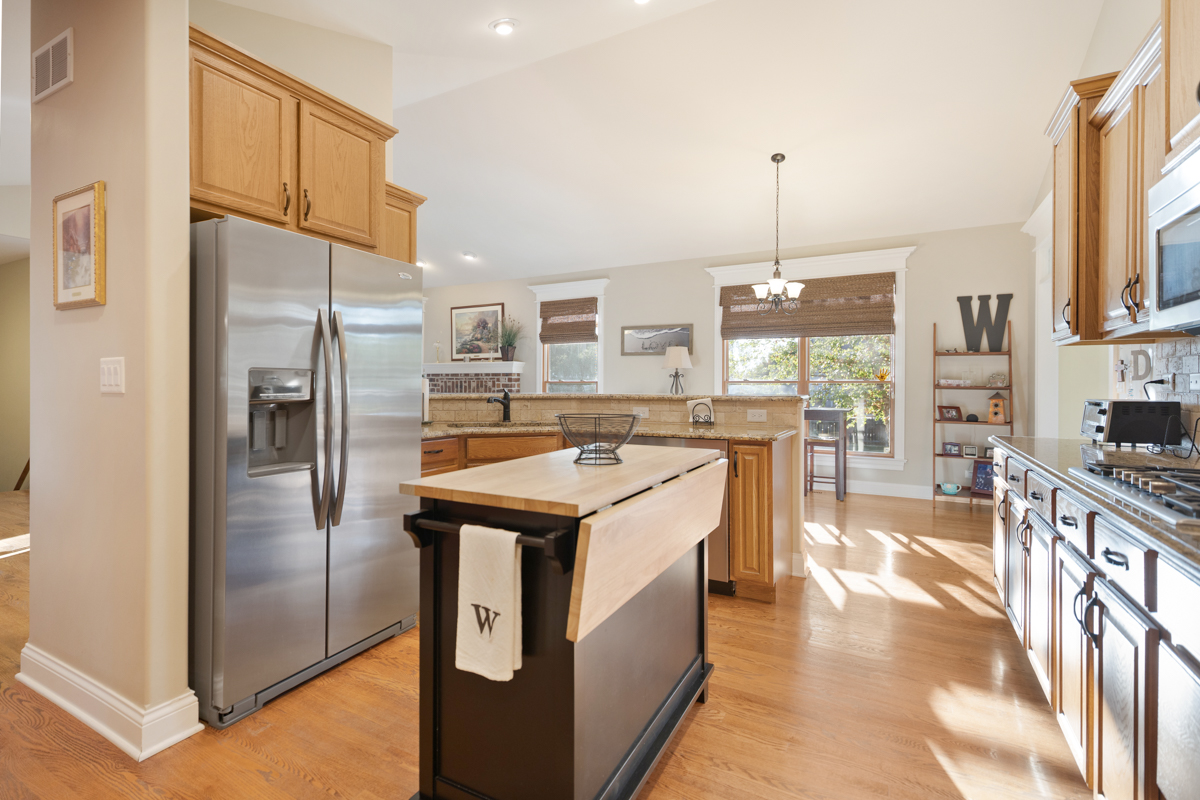 Hampshire, Illinois, 60140, United States, 3 Bedrooms Bedrooms, ,3 BathroomsBathrooms,Residential,For Sale,1978755