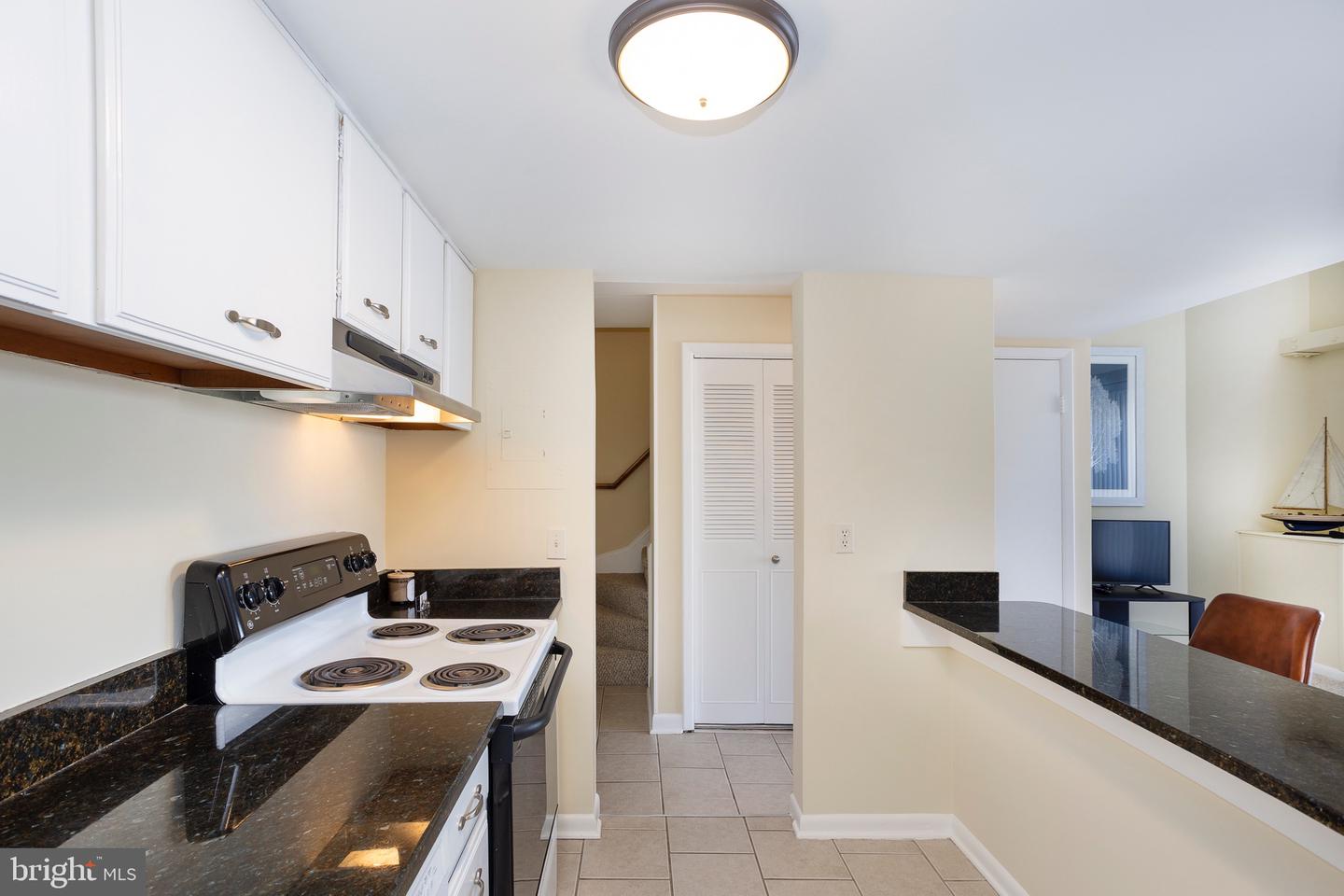 Annapolis, Maryland, 21403, United States, 1 Bedroom Bedrooms, ,1 BathroomBathrooms,Residential,For Sale,1860051