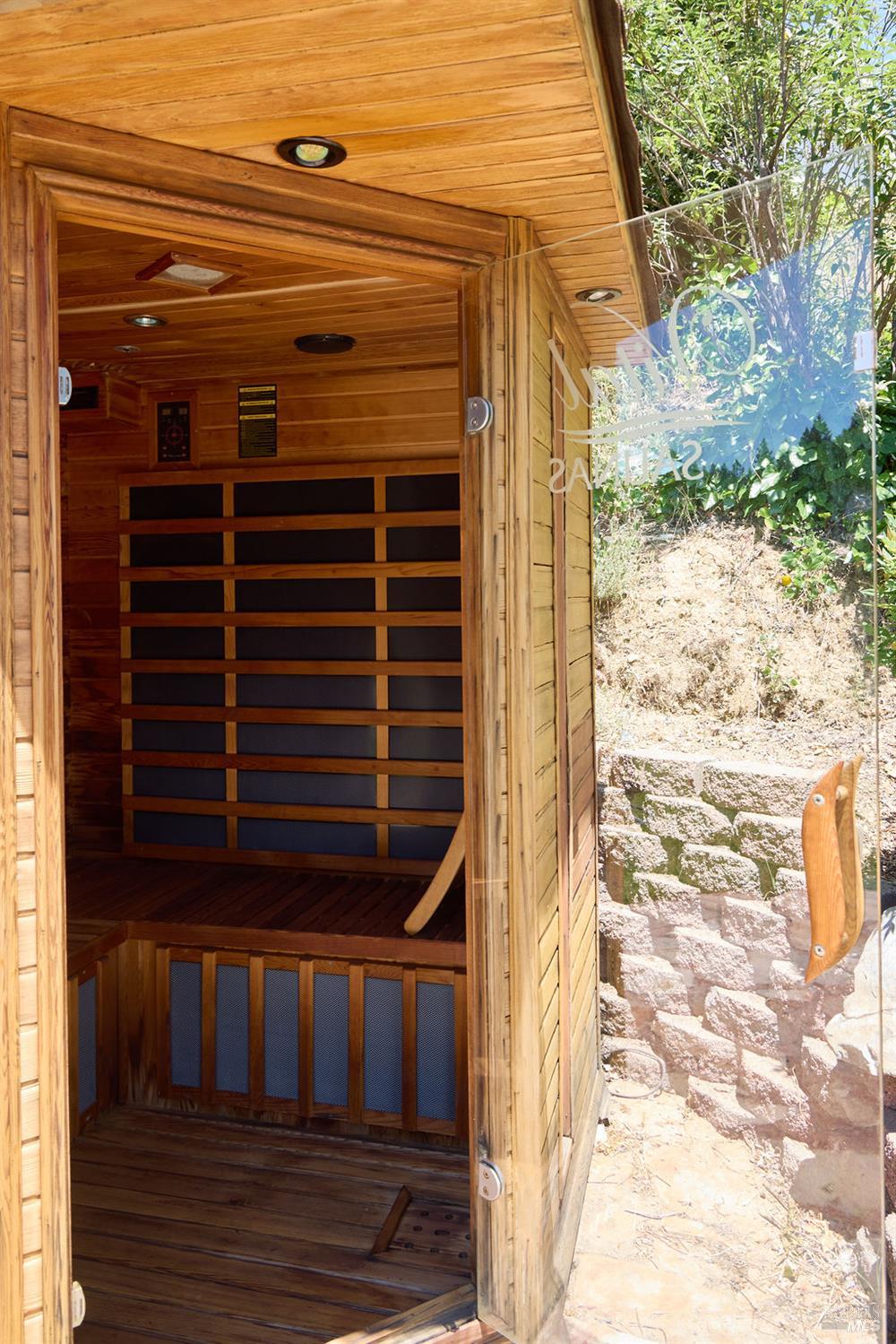 Redwood Valley, California, 95470-8010, United States, 3 Bedrooms Bedrooms, ,2 BathroomsBathrooms,Residential,For Sale,1984443